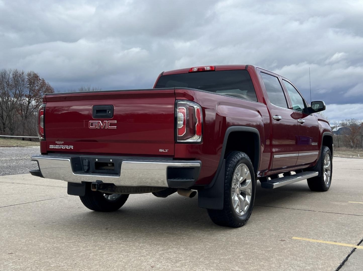 2018 MAROON /Black Leather GMC Sierra 1500 SLT Crew Cab Short Box 4WD (3GTU2NEC1JG) with an 5.3L V8 engine, Automatic transmission, located at 2990 Old Orchard Rd., Jackson, MO, 63755, 37.354214, -89.612106 - 2018 GMC Sierra 1500 SLT 1-Owner 151xxx miles 4x4 5.3L V8 Automatic Leather Navigation Power/Heated Seats Backup Camera Bluetooth Remote Start Cruise Power Windows/Locks/Mirrors We have financing available and we accept trades! Fill out a credit application on our website or come by to - Photo#10