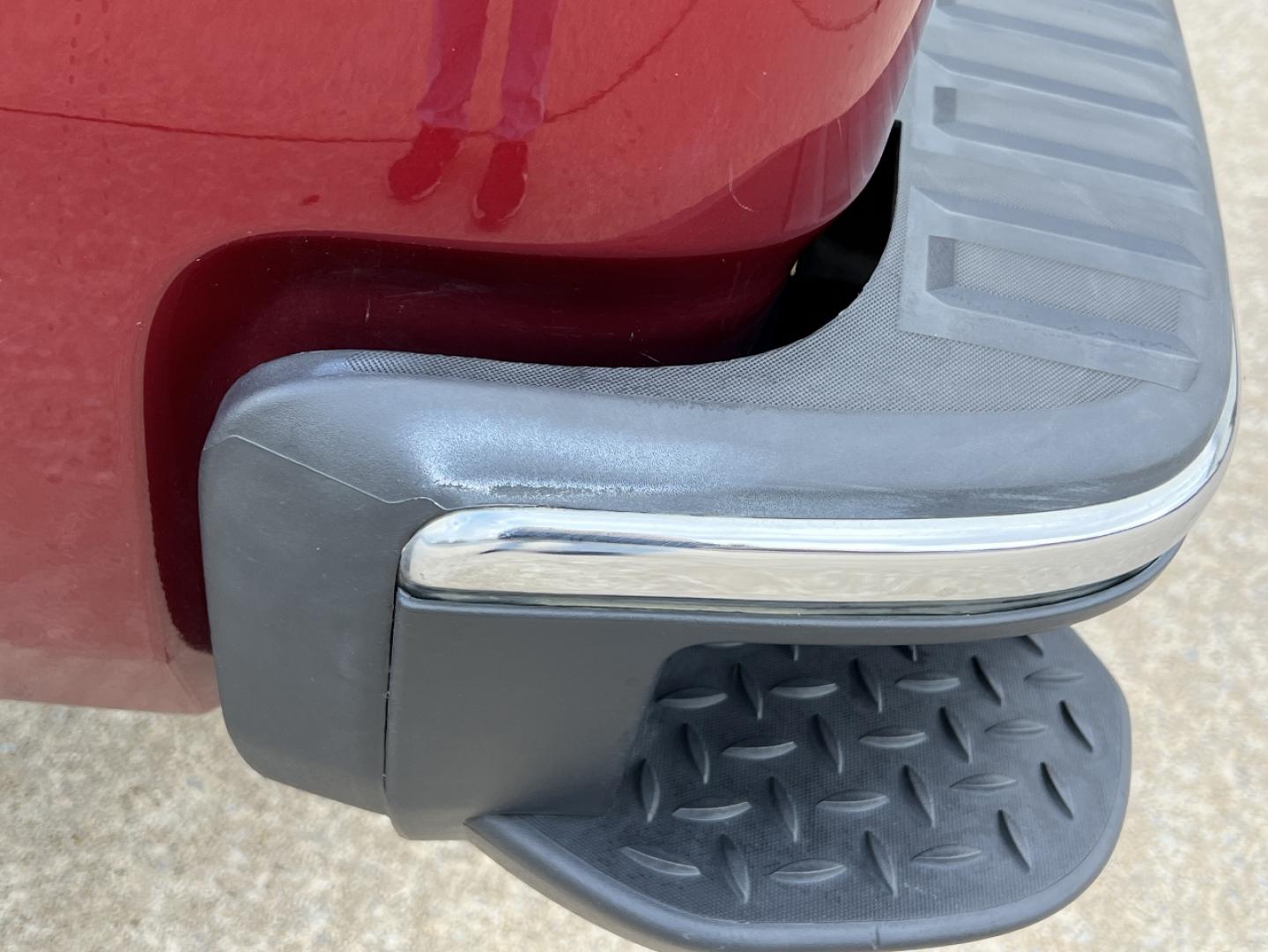 2018 MAROON /Black Leather GMC Sierra 1500 SLT Crew Cab Short Box 4WD (3GTU2NEC1JG) with an 5.3L V8 engine, Automatic transmission, located at 2990 Old Orchard Rd., Jackson, MO, 63755, 37.354214, -89.612106 - 2018 GMC Sierra 1500 SLT 1-Owner 151xxx miles 4x4 5.3L V8 Automatic Leather Navigation Power/Heated Seats Backup Camera Bluetooth Remote Start Cruise Power Windows/Locks/Mirrors We have financing available and we accept trades! Fill out a credit application on our website or come by to - Photo#45