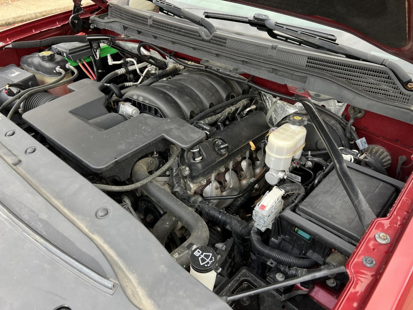 2018 MAROON /Black Leather GMC Sierra 1500 SLT Crew Cab Short Box 4WD (3GTU2NEC1JG) with an 5.3L V8 engine, Automatic transmission, located at 2990 Old Orchard Rd., Jackson, MO, 63755, 37.354214, -89.612106 - 2018 GMC Sierra 1500 SLT 1-Owner 151xxx miles 4x4 5.3L V8 Automatic Leather Navigation Power/Heated Seats Backup Camera Bluetooth Remote Start Cruise Power Windows/Locks/Mirrors We have financing available and we accept trades! Fill out a credit application on our website or come by to - Photo#32