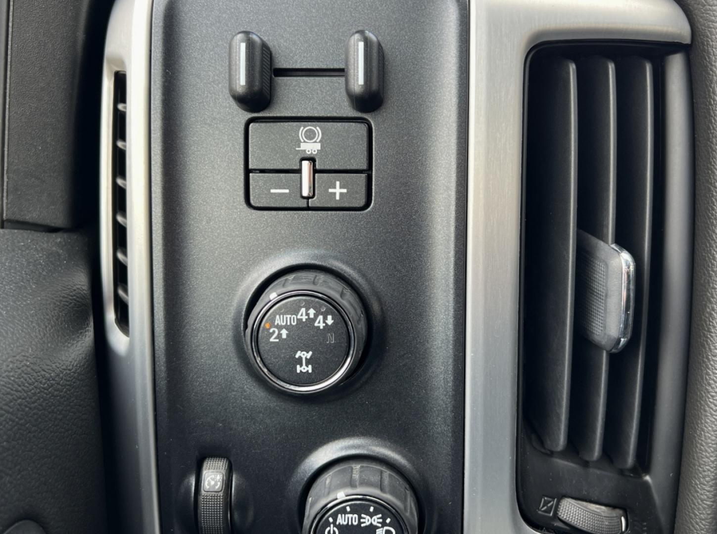 2018 MAROON /Black Leather GMC Sierra 1500 SLT Crew Cab Short Box 4WD (3GTU2NEC1JG) with an 5.3L V8 engine, Automatic transmission, located at 2990 Old Orchard Rd., Jackson, MO, 63755, 37.354214, -89.612106 - 2018 GMC Sierra 1500 SLT 1-Owner 151xxx miles 4x4 5.3L V8 Automatic Leather Navigation Power/Heated Seats Backup Camera Bluetooth Remote Start Cruise Power Windows/Locks/Mirrors We have financing available and we accept trades! Fill out a credit application on our website or come by to - Photo#2