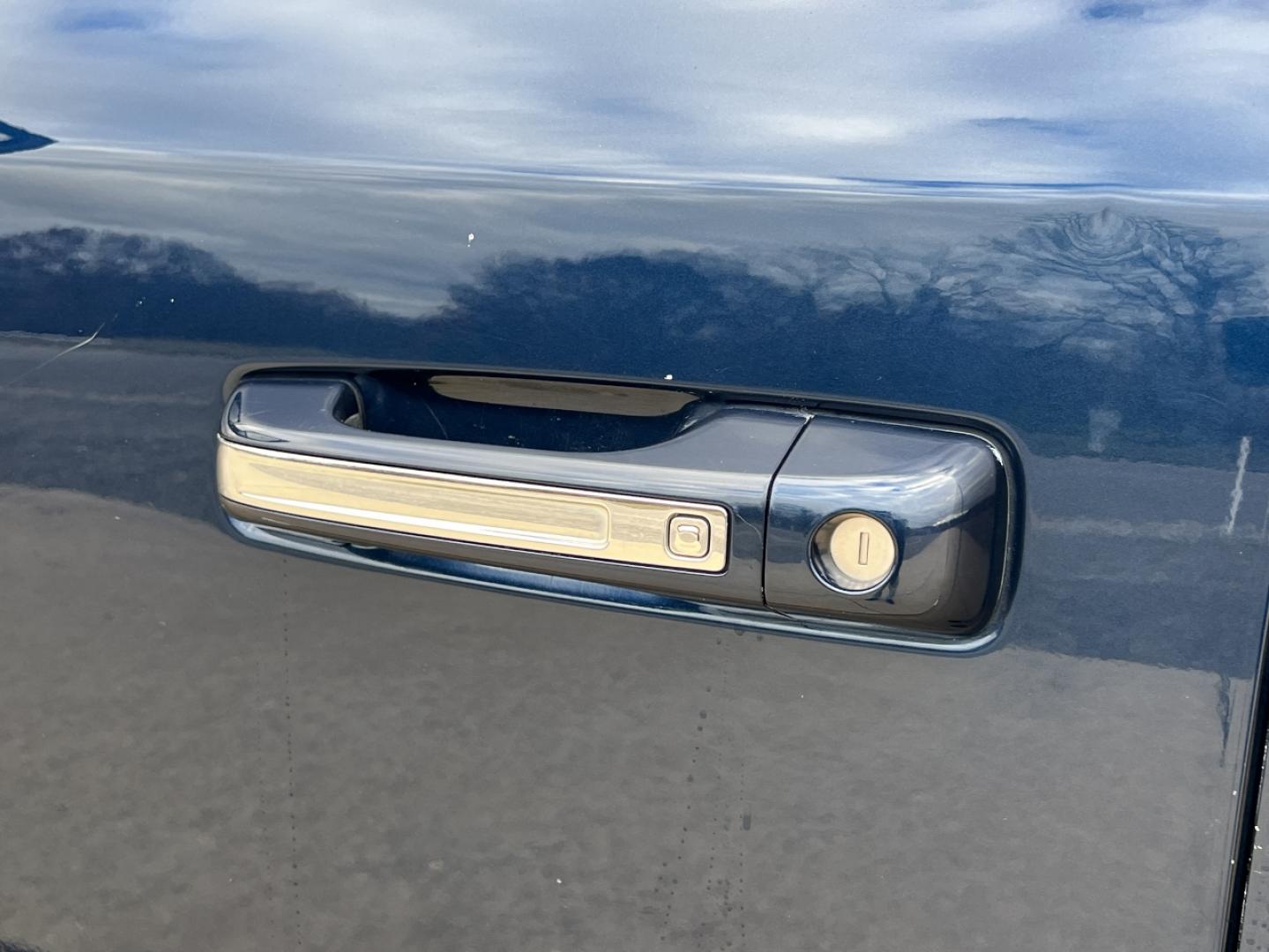 2019 BLUE /Tan Leather RAM 1500 Laramie Crew Cab SWB 4WD (1C6SRFJTXKN) with an 5.7L V8 engine, Automatic transmission, located at 2990 Old Orchard Rd., Jackson, MO, 63755, 37.354214, -89.612106 - 2019 Ram 1500 Laramie 1-Owner 126xxx miles 4x4 5.7L V8 Automatic Leather Navigation Power/Heated/Cooled Seats Heated Rear Seats Heated Steering Wheel Backup Camera Bluetooth Remote Start Cruise Power Windows/Locks/Mirrors We have financing available and we accept trades! Fill out a c - Photo#36