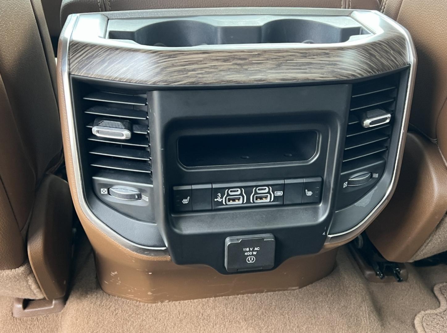 2019 BLUE /Tan Leather RAM 1500 Laramie Crew Cab SWB 4WD (1C6SRFJTXKN) with an 5.7L V8 engine, Automatic transmission, located at 2990 Old Orchard Rd., Jackson, MO, 63755, 37.354214, -89.612106 - 2019 Ram 1500 Laramie 1-Owner 126xxx miles 4x4 5.7L V8 Automatic Leather Navigation Power/Heated/Cooled Seats Heated Rear Seats Heated Steering Wheel Backup Camera Bluetooth Remote Start Cruise Power Windows/Locks/Mirrors We have financing available and we accept trades! Fill out a c - Photo#7