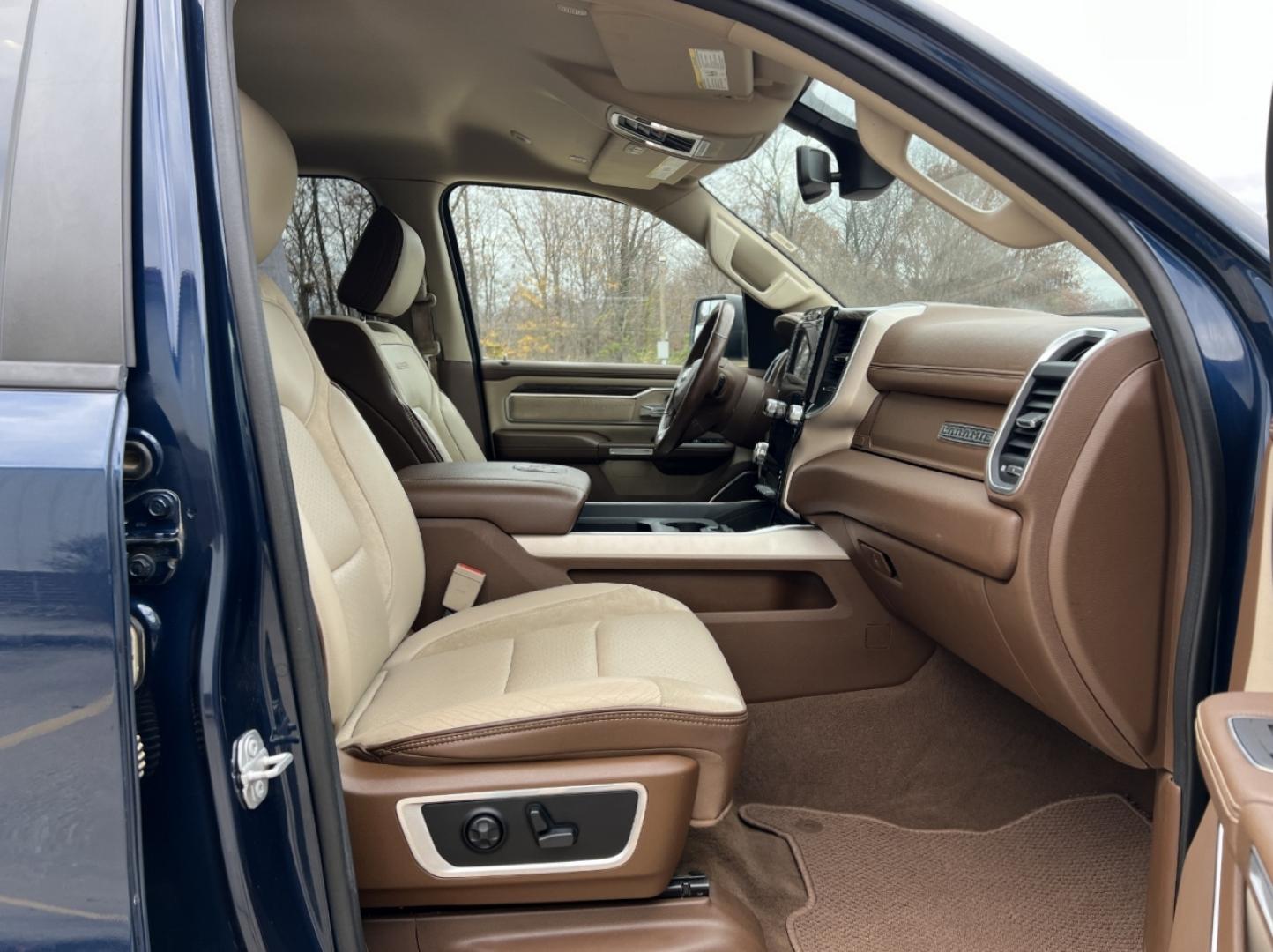 2019 BLUE /Tan Leather RAM 1500 Laramie Crew Cab SWB 4WD (1C6SRFJTXKN) with an 5.7L V8 engine, Automatic transmission, located at 2990 Old Orchard Rd., Jackson, MO, 63755, 37.354214, -89.612106 - 2019 Ram 1500 Laramie 1-Owner 126xxx miles 4x4 5.7L V8 Automatic Leather Navigation Power/Heated/Cooled Seats Heated Rear Seats Heated Steering Wheel Backup Camera Bluetooth Remote Start Cruise Power Windows/Locks/Mirrors We have financing available and we accept trades! Fill out a c - Photo#19