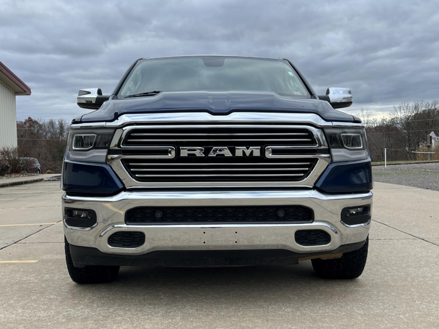 2019 BLUE /Tan Leather RAM 1500 Laramie Crew Cab SWB 4WD (1C6SRFJTXKN) with an 5.7L V8 engine, Automatic transmission, located at 2990 Old Orchard Rd., Jackson, MO, 63755, 37.354214, -89.612106 - 2019 Ram 1500 Laramie 1-Owner 126xxx miles 4x4 5.7L V8 Automatic Leather Navigation Power/Heated/Cooled Seats Heated Rear Seats Heated Steering Wheel Backup Camera Bluetooth Remote Start Cruise Power Windows/Locks/Mirrors We have financing available and we accept trades! Fill out a c - Photo#15