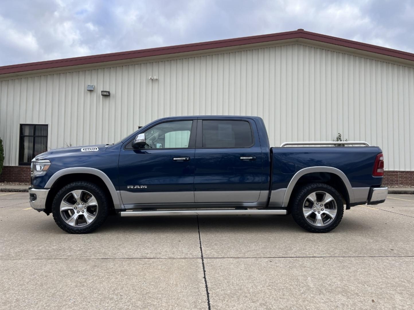 2019 BLUE /Tan Leather RAM 1500 Laramie Crew Cab SWB 4WD (1C6SRFJTXKN) with an 5.7L V8 engine, Automatic transmission, located at 2990 Old Orchard Rd., Jackson, MO, 63755, 37.354214, -89.612106 - 2019 Ram 1500 Laramie 1-Owner 126xxx miles 4x4 5.7L V8 Automatic Leather Navigation Power/Heated/Cooled Seats Heated Rear Seats Heated Steering Wheel Backup Camera Bluetooth Remote Start Cruise Power Windows/Locks/Mirrors We have financing available and we accept trades! Fill out a c - Photo#10