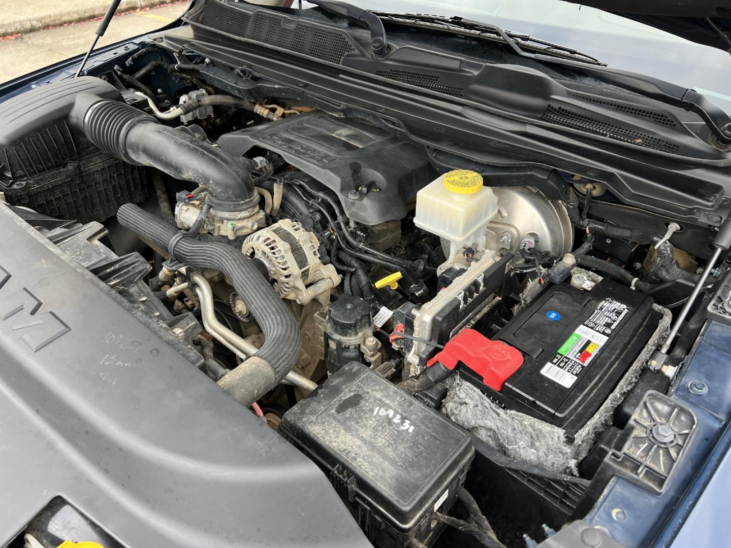 2019 BLUE /Tan Leather RAM 1500 Laramie Crew Cab SWB 4WD (1C6SRFJTXKN) with an 5.7L V8 engine, Automatic transmission, located at 2990 Old Orchard Rd., Jackson, MO, 63755, 37.354214, -89.612106 - 2019 Ram 1500 Laramie 1-Owner 126xxx miles 4x4 5.7L V8 Automatic Leather Navigation Power/Heated/Cooled Seats Heated Rear Seats Heated Steering Wheel Backup Camera Bluetooth Remote Start Cruise Power Windows/Locks/Mirrors We have financing available and we accept trades! Fill out a c - Photo#38