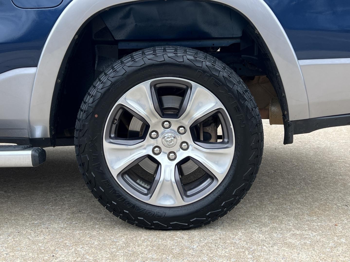 2019 BLUE /Tan Leather RAM 1500 Laramie Crew Cab SWB 4WD (1C6SRFJTXKN) with an 5.7L V8 engine, Automatic transmission, located at 2990 Old Orchard Rd., Jackson, MO, 63755, 37.354214, -89.612106 - 2019 Ram 1500 Laramie 1-Owner 126xxx miles 4x4 5.7L V8 Automatic Leather Navigation Power/Heated/Cooled Seats Heated Rear Seats Heated Steering Wheel Backup Camera Bluetooth Remote Start Cruise Power Windows/Locks/Mirrors We have financing available and we accept trades! Fill out a c - Photo#41