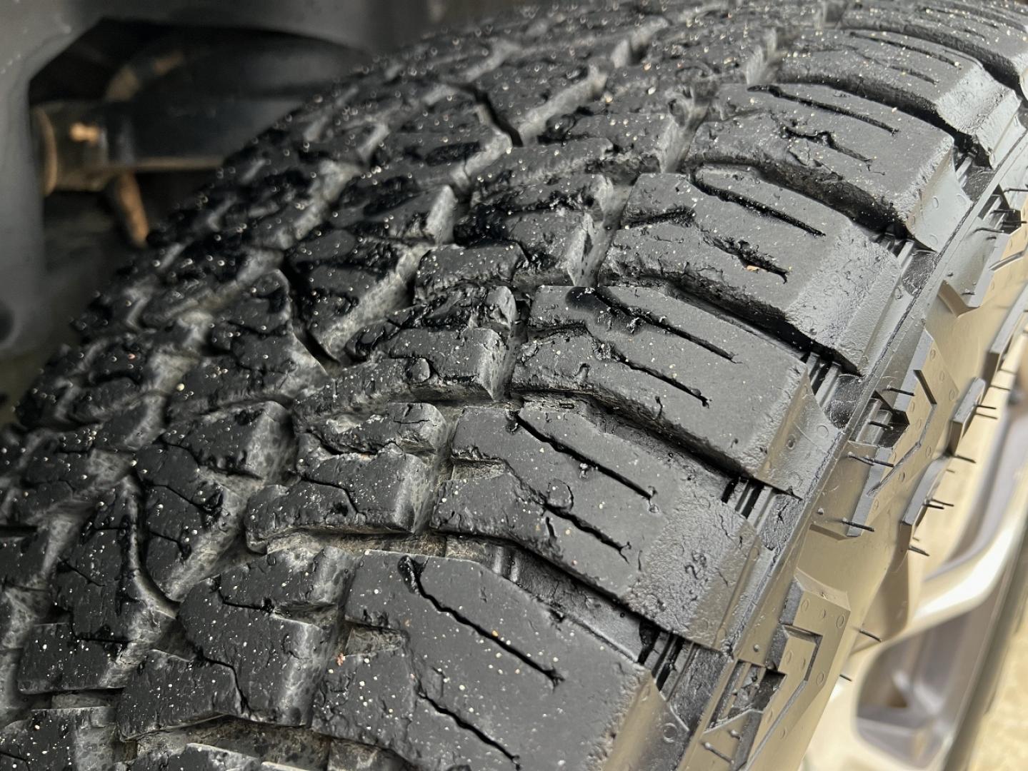 2019 BLUE /Tan Leather RAM 1500 Laramie Crew Cab SWB 4WD (1C6SRFJTXKN) with an 5.7L V8 engine, Automatic transmission, located at 2990 Old Orchard Rd., Jackson, MO, 63755, 37.354214, -89.612106 - 2019 Ram 1500 Laramie 1-Owner 126xxx miles 4x4 5.7L V8 Automatic Leather Navigation Power/Heated/Cooled Seats Heated Rear Seats Heated Steering Wheel Backup Camera Bluetooth Remote Start Cruise Power Windows/Locks/Mirrors We have financing available and we accept trades! Fill out a c - Photo#39