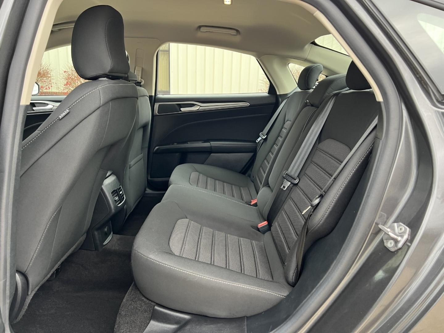 2020 GRAY /Black Cloth Ford Fusion SE (3FA6P0HD7LR) with an 1.5L 4 Cyl. engine, Automatic transmission, located at 2990 Old Orchard Rd., Jackson, MO, 63755, 37.354214, -89.612106 - 2020 Ford Fusion SE 1-Owner Only 40xxx miles Front Wheel Drive 1.5L 4 Cyl. Automatic Backup Camera Power Driver Seat Bluetooth Cruise Power Windows/Locks/Mirrors We have financing available and we accept trades! Fill out a credit application on our website or come by today! If you have a - Photo#15