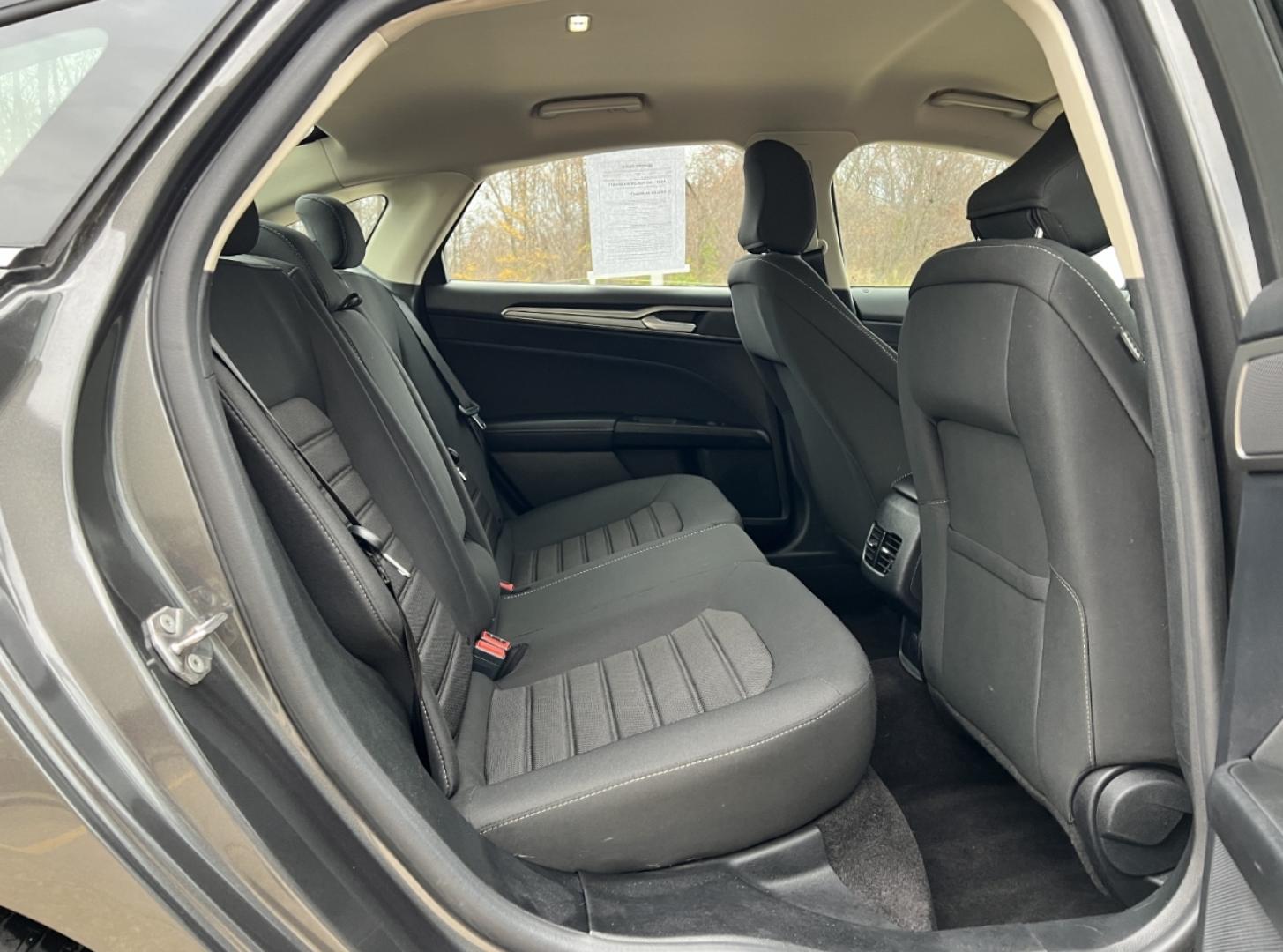 2020 GRAY /Black Cloth Ford Fusion SE (3FA6P0HD7LR) with an 1.5L 4 Cyl. engine, Automatic transmission, located at 2990 Old Orchard Rd., Jackson, MO, 63755, 37.354214, -89.612106 - 2020 Ford Fusion SE 1-Owner Only 40xxx miles Front Wheel Drive 1.5L 4 Cyl. Automatic Backup Camera Power Driver Seat Bluetooth Cruise Power Windows/Locks/Mirrors We have financing available and we accept trades! Fill out a credit application on our website or come by today! If you have a - Photo#16