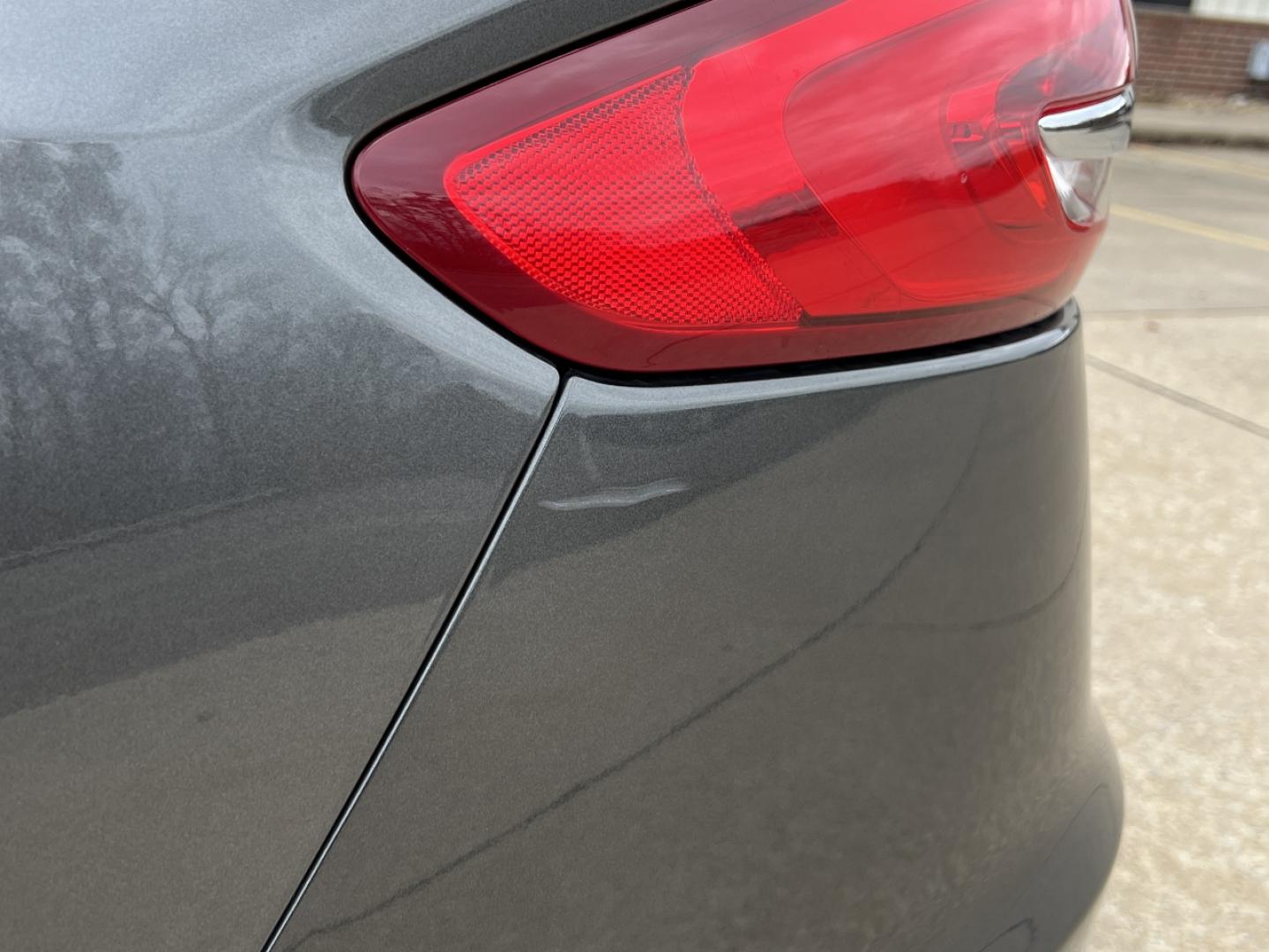 2020 GRAY /Black Cloth Ford Fusion SE (3FA6P0HD7LR) with an 1.5L 4 Cyl. engine, Automatic transmission, located at 2990 Old Orchard Rd., Jackson, MO, 63755, 37.354214, -89.612106 - 2020 Ford Fusion SE 1-Owner Only 40xxx miles Front Wheel Drive 1.5L 4 Cyl. Automatic Backup Camera Power Driver Seat Bluetooth Cruise Power Windows/Locks/Mirrors We have financing available and we accept trades! Fill out a credit application on our website or come by today! If you have a - Photo#40