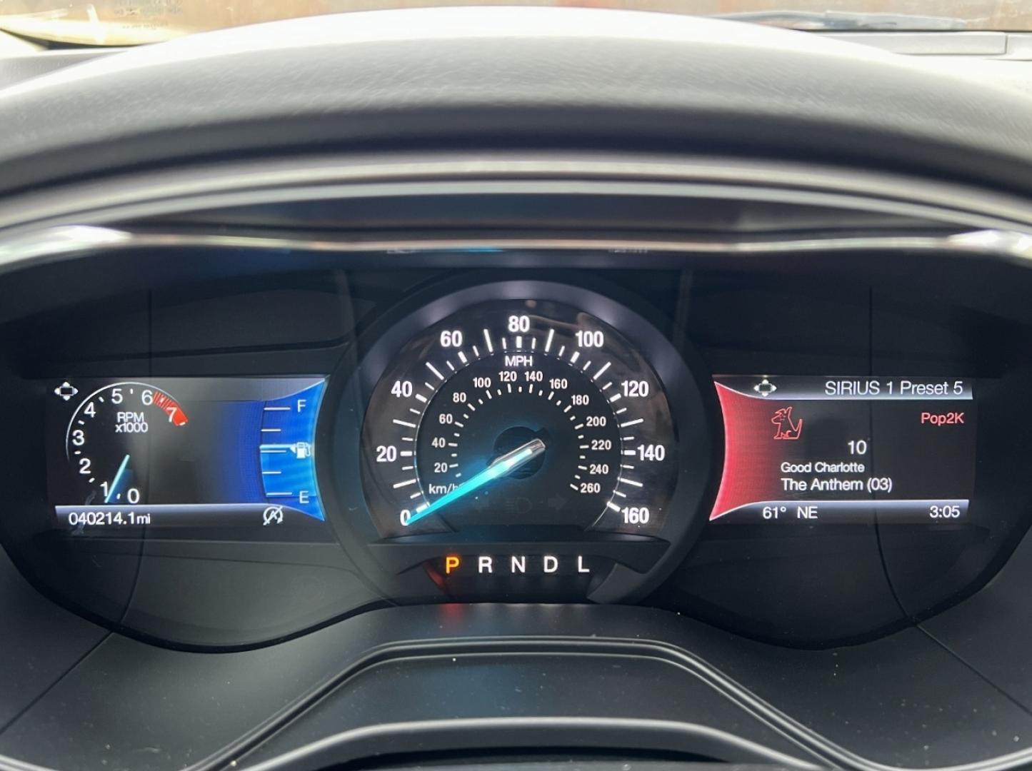 2020 GRAY /Black Cloth Ford Fusion SE (3FA6P0HD7LR) with an 1.5L 4 Cyl. engine, Automatic transmission, located at 2990 Old Orchard Rd., Jackson, MO, 63755, 37.354214, -89.612106 - 2020 Ford Fusion SE 1-Owner Only 40xxx miles Front Wheel Drive 1.5L 4 Cyl. Automatic Backup Camera Power Driver Seat Bluetooth Cruise Power Windows/Locks/Mirrors We have financing available and we accept trades! Fill out a credit application on our website or come by today! If you have a - Photo#1