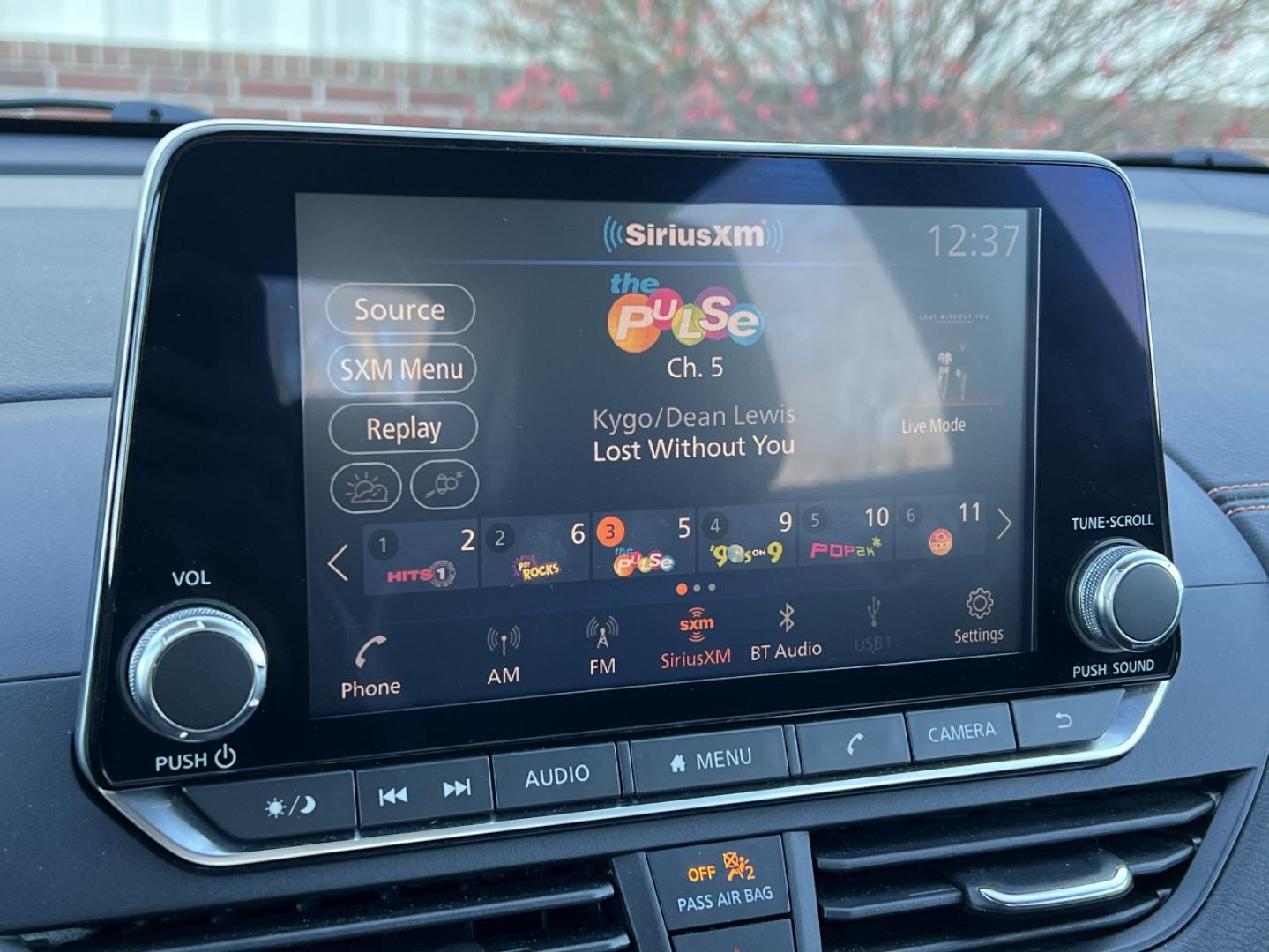 2022 BLACK /Black Leather Nissan Altima 2.5 SR (1N4BL4CVXNN) with an 2.5L 4 Cyl. engine, CVT transmission, located at 2990 Old Orchard Rd., Jackson, MO, 63755, 37.354214, -89.612106 - 2022 Nissan Altima SR 82xxx miles Front Wheel Drive 2.5L 4 Cyl. Automatic Leather Backup Camera Power Driver Seat Bluetooth Remote Start Cruise Power Windows/Locks/Mirrors We have financing available and we accept trades! Fill out a credit application on our website or come by today! If - Photo#24