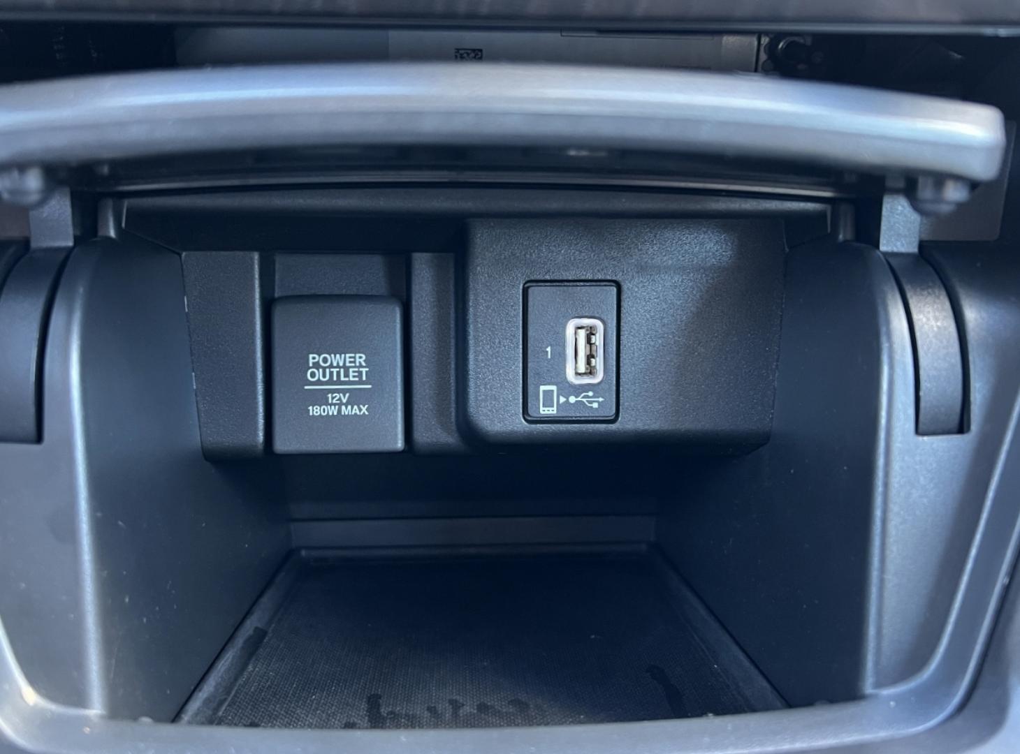 2020 GOLD /Tan Leather Honda Accord EX-L (1HGCV1F54LA) with an 1.5L 4 Cyl. TURBO engine, Automatic transmission, located at 2990 Old Orchard Rd., Jackson, MO, 63755, 37.354214, -89.612106 - 2020 Honda Accord EX-L 123xxx miles Front Wheel Drive 1.5L 4 Cyl. Automatic Leather Backup Camera Power/Heated Seats Sunroof Bluetooth Remote Start Cruise Power Windows/Locks/Mirrors We have financing available and we accept trades! Fill out a credit application on our website or come b - Photo#28