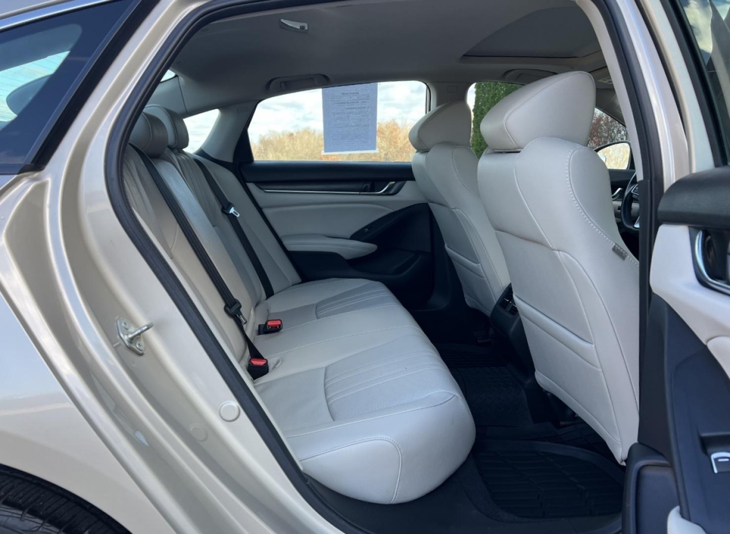 2020 GOLD /Tan Leather Honda Accord EX-L (1HGCV1F54LA) with an 1.5L 4 Cyl. TURBO engine, Automatic transmission, located at 2990 Old Orchard Rd., Jackson, MO, 63755, 37.354214, -89.612106 - 2020 Honda Accord EX-L 123xxx miles Front Wheel Drive 1.5L 4 Cyl. Automatic Leather Backup Camera Power/Heated Seats Sunroof Bluetooth Remote Start Cruise Power Windows/Locks/Mirrors We have financing available and we accept trades! Fill out a credit application on our website or come b - Photo#19