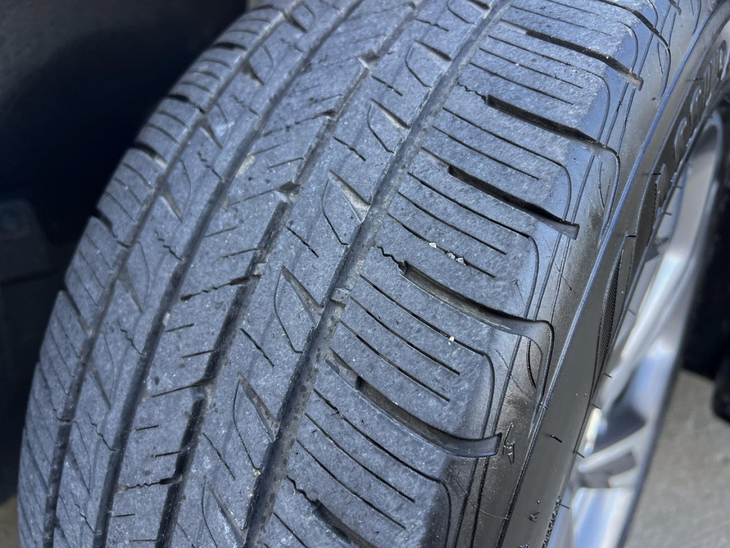 2020 GOLD /Tan Leather Honda Accord EX-L (1HGCV1F54LA) with an 1.5L 4 Cyl. TURBO engine, Automatic transmission, located at 2990 Old Orchard Rd., Jackson, MO, 63755, 37.354214, -89.612106 - 2020 Honda Accord EX-L 123xxx miles Front Wheel Drive 1.5L 4 Cyl. Automatic Leather Backup Camera Power/Heated Seats Sunroof Bluetooth Remote Start Cruise Power Windows/Locks/Mirrors We have financing available and we accept trades! Fill out a credit application on our website or come b - Photo#38