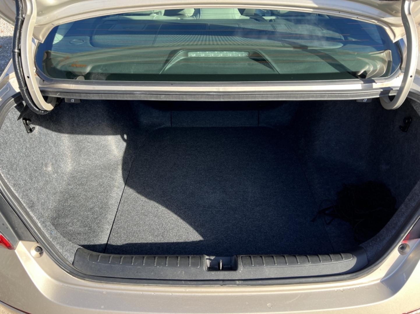 2020 GOLD /Tan Leather Honda Accord EX-L (1HGCV1F54LA) with an 1.5L 4 Cyl. TURBO engine, Automatic transmission, located at 2990 Old Orchard Rd., Jackson, MO, 63755, 37.354214, -89.612106 - 2020 Honda Accord EX-L 123xxx miles Front Wheel Drive 1.5L 4 Cyl. Automatic Leather Backup Camera Power/Heated Seats Sunroof Bluetooth Remote Start Cruise Power Windows/Locks/Mirrors We have financing available and we accept trades! Fill out a credit application on our website or come b - Photo#21