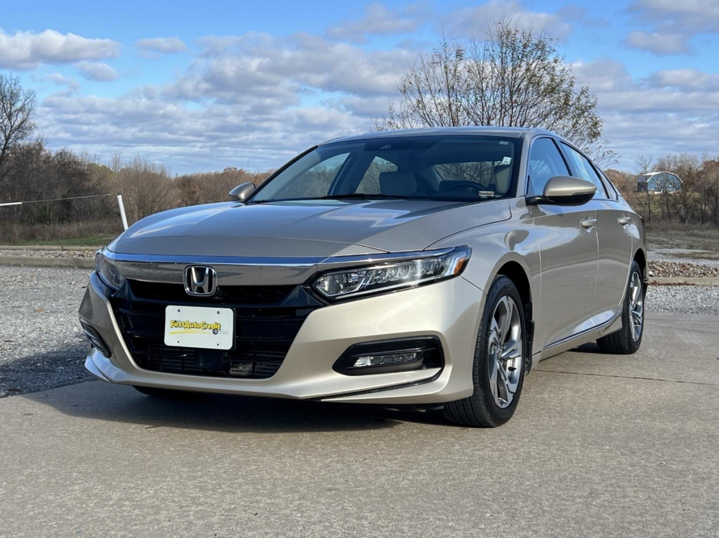 2020 GOLD /Tan Leather Honda Accord EX-L (1HGCV1F54LA) with an 1.5L 4 Cyl. TURBO engine, Automatic transmission, located at 2990 Old Orchard Rd., Jackson, MO, 63755, 37.354214, -89.612106 - 2020 Honda Accord EX-L 123xxx miles Front Wheel Drive 1.5L 4 Cyl. Automatic Leather Backup Camera Power/Heated Seats Sunroof Bluetooth Remote Start Cruise Power Windows/Locks/Mirrors We have financing available and we accept trades! Fill out a credit application on our website or come b - Photo#7