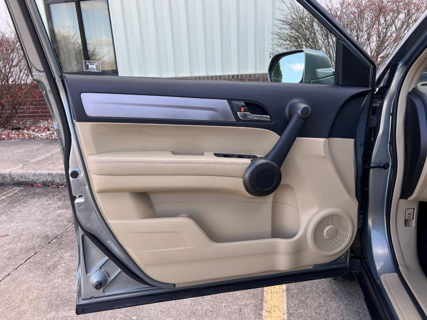 2010 Green /Tan Leather Honda CR-V EX-L 4WD (JHLRE4H73AC) with an 2.4L 4 Cyl. engine, Automatic transmission, located at 2990 Old Orchard Rd., Jackson, MO, 63755, 37.354214, -89.612106 - 2010 Honda CR-V EX-L 113xxx miles 4 Wheel Drive 2.4L 4 Cyl. Automatic Leather New Tires Power Driver Seat Heated Seats Sunroof Cruise Power Windows/Locks/Mirrors We have financing available and we accept trades! Fill out a credit application on our website or come by today! If you have - Photo#12