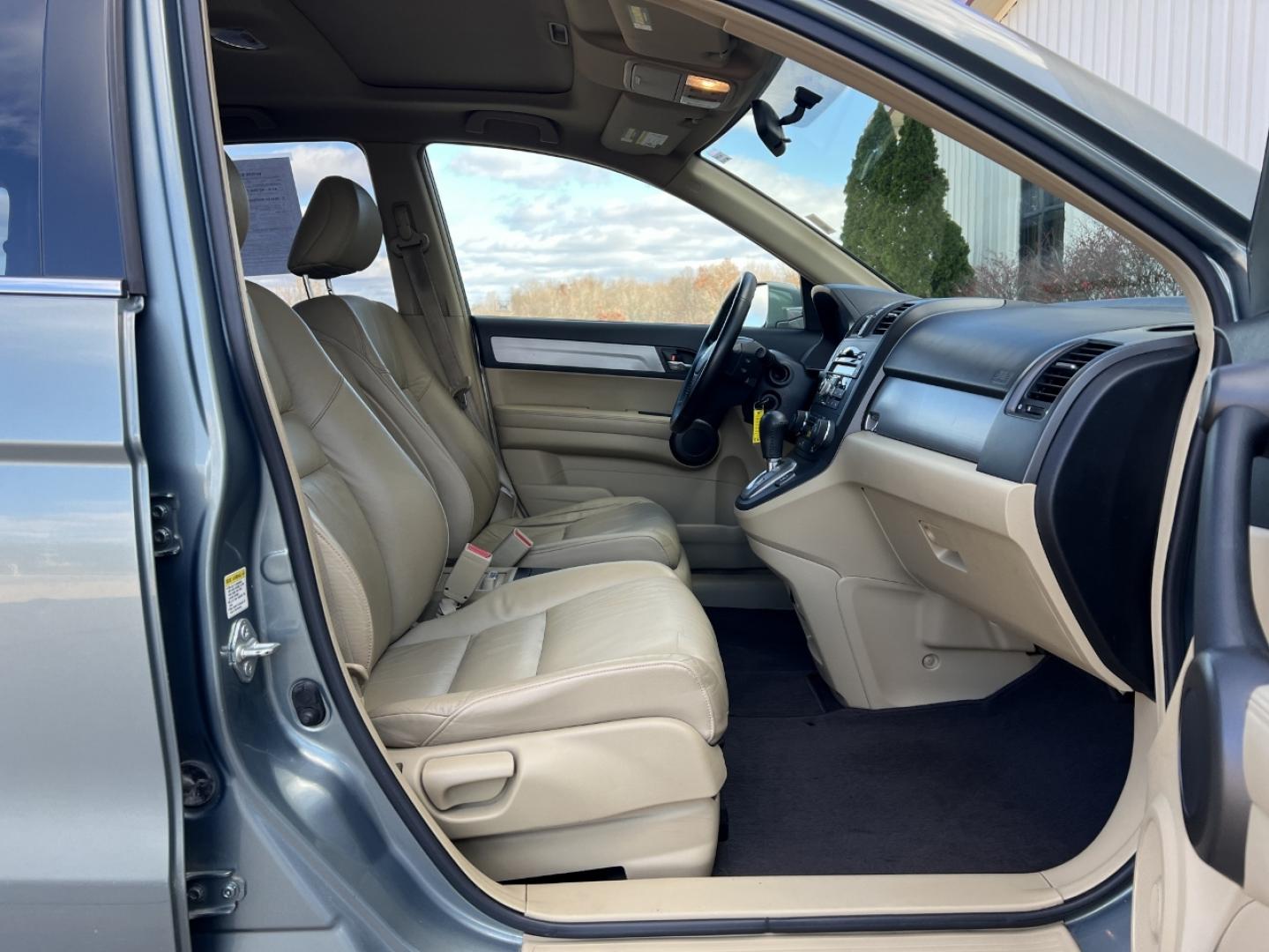 2010 Green /Tan Leather Honda CR-V EX-L 4WD (JHLRE4H73AC) with an 2.4L 4 Cyl. engine, Automatic transmission, located at 2990 Old Orchard Rd., Jackson, MO, 63755, 37.354214, -89.612106 - 2010 Honda CR-V EX-L 113xxx miles 4 Wheel Drive 2.4L 4 Cyl. Automatic Leather New Tires Power Driver Seat Heated Seats Sunroof Cruise Power Windows/Locks/Mirrors We have financing available and we accept trades! Fill out a credit application on our website or come by today! If you have - Photo#15