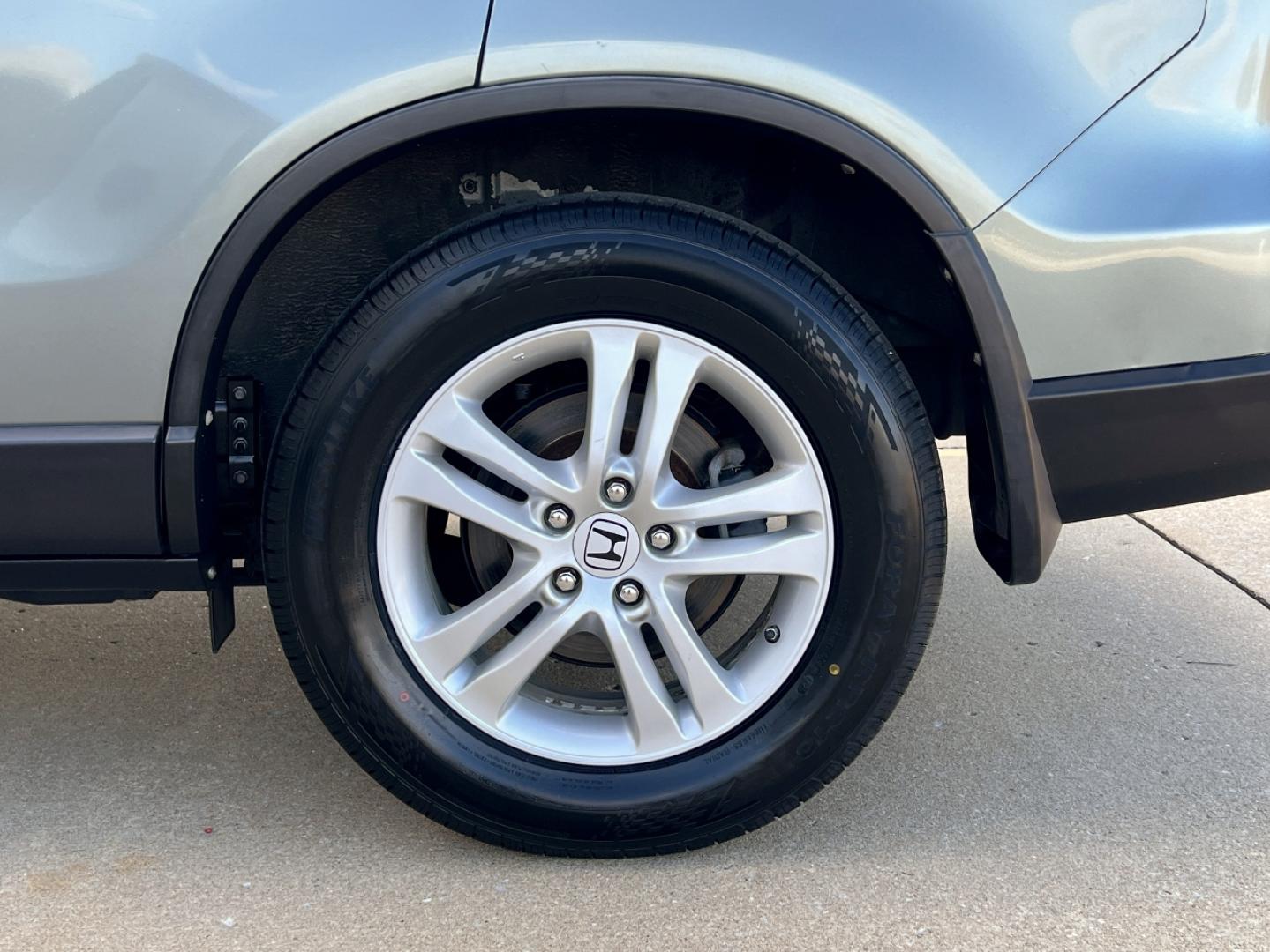 2010 Green /Tan Leather Honda CR-V EX-L 4WD (JHLRE4H73AC) with an 2.4L 4 Cyl. engine, Automatic transmission, located at 2990 Old Orchard Rd., Jackson, MO, 63755, 37.354214, -89.612106 - 2010 Honda CR-V EX-L 113xxx miles 4 Wheel Drive 2.4L 4 Cyl. Automatic Leather New Tires Power Driver Seat Heated Seats Sunroof Cruise Power Windows/Locks/Mirrors We have financing available and we accept trades! Fill out a credit application on our website or come by today! If you have - Photo#32