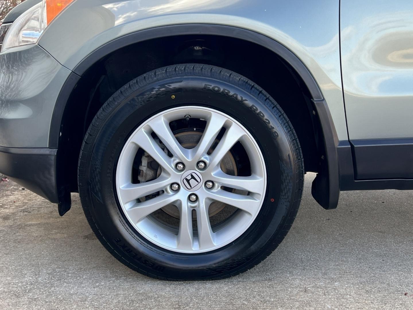 2010 Green /Tan Leather Honda CR-V EX-L 4WD (JHLRE4H73AC) with an 2.4L 4 Cyl. engine, Automatic transmission, located at 2990 Old Orchard Rd., Jackson, MO, 63755, 37.354214, -89.612106 - 2010 Honda CR-V EX-L 113xxx miles 4 Wheel Drive 2.4L 4 Cyl. Automatic Leather New Tires Power Driver Seat Heated Seats Sunroof Cruise Power Windows/Locks/Mirrors We have financing available and we accept trades! Fill out a credit application on our website or come by today! If you have - Photo#31