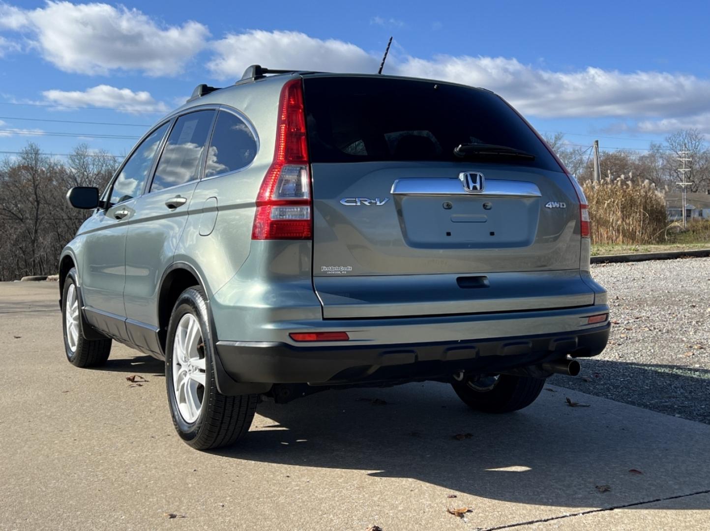2010 Green /Tan Leather Honda CR-V EX-L 4WD (JHLRE4H73AC) with an 2.4L 4 Cyl. engine, Automatic transmission, located at 2990 Old Orchard Rd., Jackson, MO, 63755, 37.354214, -89.612106 - 2010 Honda CR-V EX-L 113xxx miles 4 Wheel Drive 2.4L 4 Cyl. Automatic Leather New Tires Power Driver Seat Heated Seats Sunroof Cruise Power Windows/Locks/Mirrors We have financing available and we accept trades! Fill out a credit application on our website or come by today! If you have - Photo#9