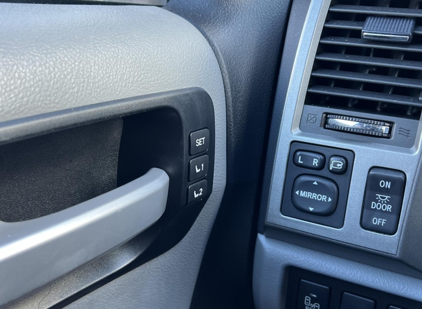 2015 SILVER /Gray Leather Toyota Sequoia Plantium 4WD (5TDDW5G11FS) with an 5.7L V8 engine, Automatic transmission, located at 2990 Old Orchard Rd., Jackson, MO, 63755, 37.354214, -89.612106 - 2015 Toyota Sequoia Platinum 142xxx miles 4 Wheel Drive 5.7L V8 Automatic Leather 3rd Row Rear Entertainment Navigation Power/Heated/Cooled Seats Backup Camera Sunroof Bluetooth Cruise Power Windows/Locks/Mirrors We have financing available and we accept trades! Fill out a credit appl - Photo#36