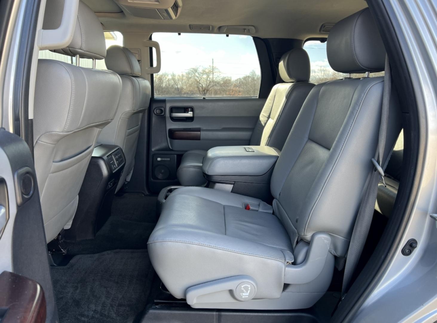 2015 SILVER /Gray Leather Toyota Sequoia Plantium 4WD (5TDDW5G11FS) with an 5.7L V8 engine, Automatic transmission, located at 2990 Old Orchard Rd., Jackson, MO, 63755, 37.354214, -89.612106 - 2015 Toyota Sequoia Platinum 142xxx miles 4 Wheel Drive 5.7L V8 Automatic Leather 3rd Row Rear Entertainment Navigation Power/Heated/Cooled Seats Backup Camera Sunroof Bluetooth Cruise Power Windows/Locks/Mirrors We have financing available and we accept trades! Fill out a credit appl - Photo#21
