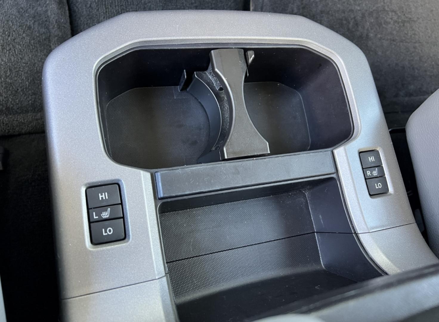 2015 SILVER /Gray Leather Toyota Sequoia Plantium 4WD (5TDDW5G11FS) with an 5.7L V8 engine, Automatic transmission, located at 2990 Old Orchard Rd., Jackson, MO, 63755, 37.354214, -89.612106 - 2015 Toyota Sequoia Platinum 142xxx miles 4 Wheel Drive 5.7L V8 Automatic Leather 3rd Row Rear Entertainment Navigation Power/Heated/Cooled Seats Backup Camera Sunroof Bluetooth Cruise Power Windows/Locks/Mirrors We have financing available and we accept trades! Fill out a credit appl - Photo#9