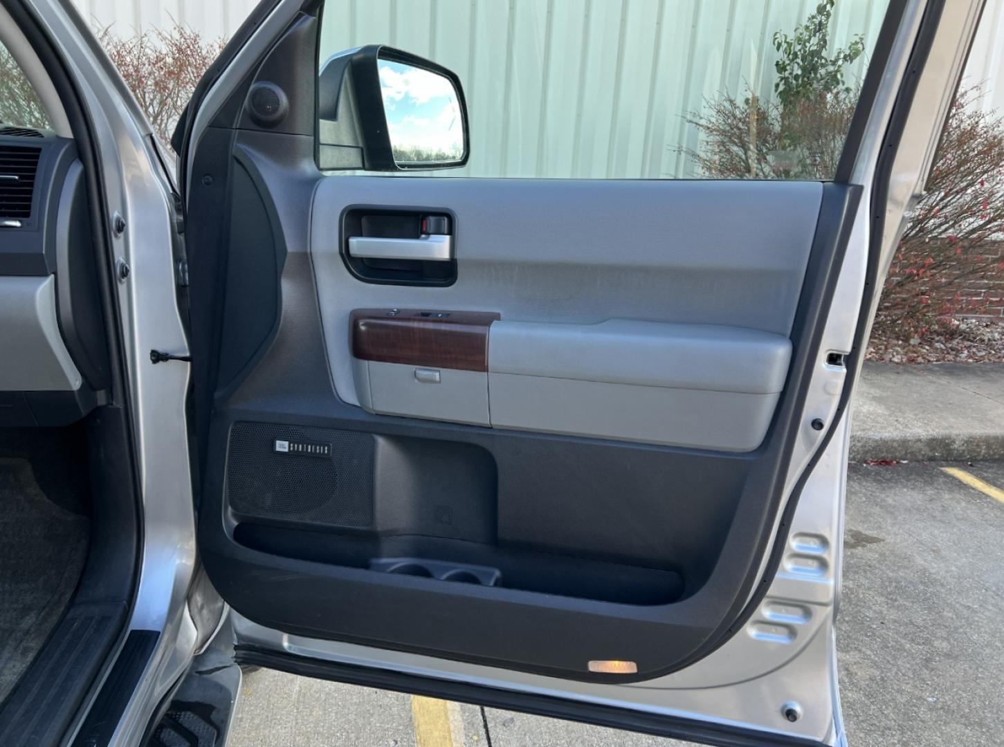 2015 SILVER /Gray Leather Toyota Sequoia Plantium 4WD (5TDDW5G11FS) with an 5.7L V8 engine, Automatic transmission, located at 2990 Old Orchard Rd., Jackson, MO, 63755, 37.354214, -89.612106 - 2015 Toyota Sequoia Platinum 142xxx miles 4 Wheel Drive 5.7L V8 Automatic Leather 3rd Row Rear Entertainment Navigation Power/Heated/Cooled Seats Backup Camera Sunroof Bluetooth Cruise Power Windows/Locks/Mirrors We have financing available and we accept trades! Fill out a credit appl - Photo#19