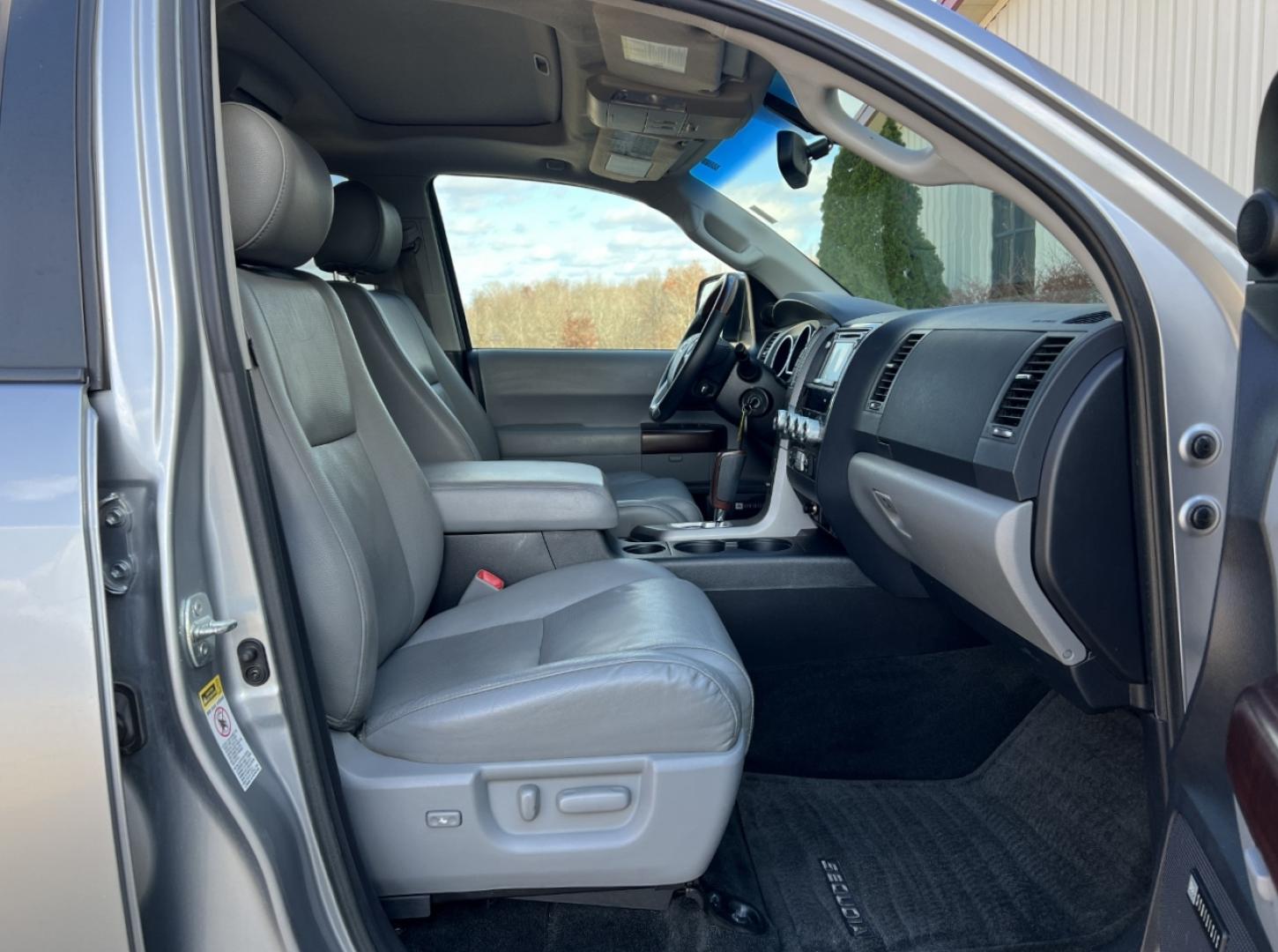 2015 SILVER /Gray Leather Toyota Sequoia Plantium 4WD (5TDDW5G11FS) with an 5.7L V8 engine, Automatic transmission, located at 2990 Old Orchard Rd., Jackson, MO, 63755, 37.354214, -89.612106 - 2015 Toyota Sequoia Platinum 142xxx miles 4 Wheel Drive 5.7L V8 Automatic Leather 3rd Row Rear Entertainment Navigation Power/Heated/Cooled Seats Backup Camera Sunroof Bluetooth Cruise Power Windows/Locks/Mirrors We have financing available and we accept trades! Fill out a credit appl - Photo#20