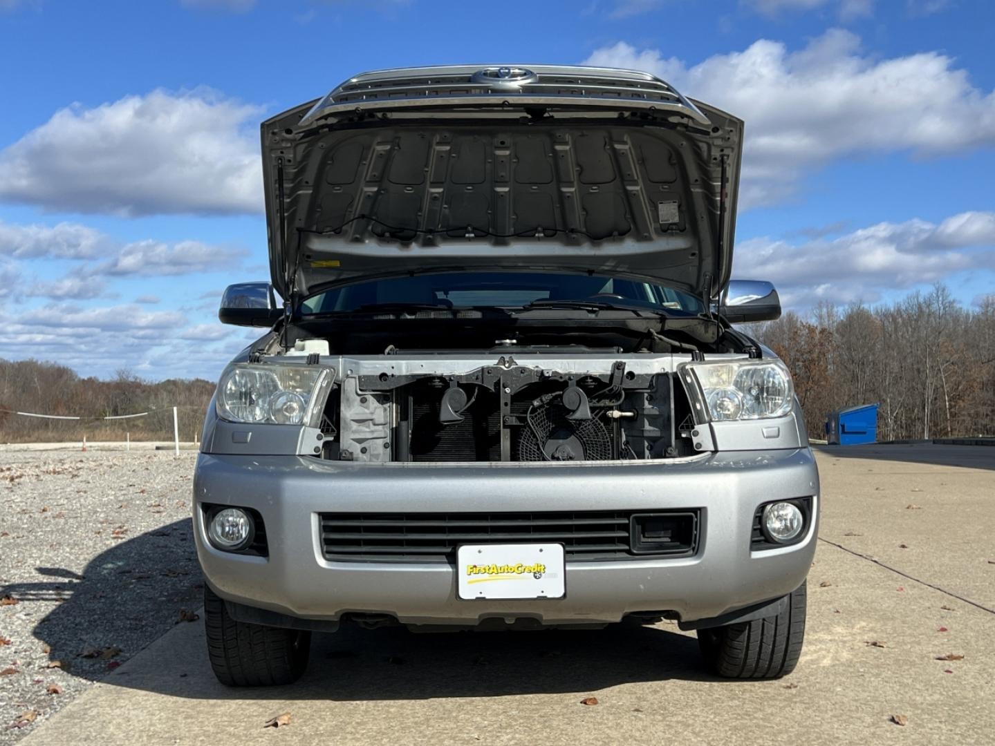 2015 SILVER /Gray Leather Toyota Sequoia Plantium 4WD (5TDDW5G11FS) with an 5.7L V8 engine, Automatic transmission, located at 2990 Old Orchard Rd., Jackson, MO, 63755, 37.354214, -89.612106 - 2015 Toyota Sequoia Platinum 142xxx miles 4 Wheel Drive 5.7L V8 Automatic Leather 3rd Row Rear Entertainment Navigation Power/Heated/Cooled Seats Backup Camera Sunroof Bluetooth Cruise Power Windows/Locks/Mirrors We have financing available and we accept trades! Fill out a credit appl - Photo#43