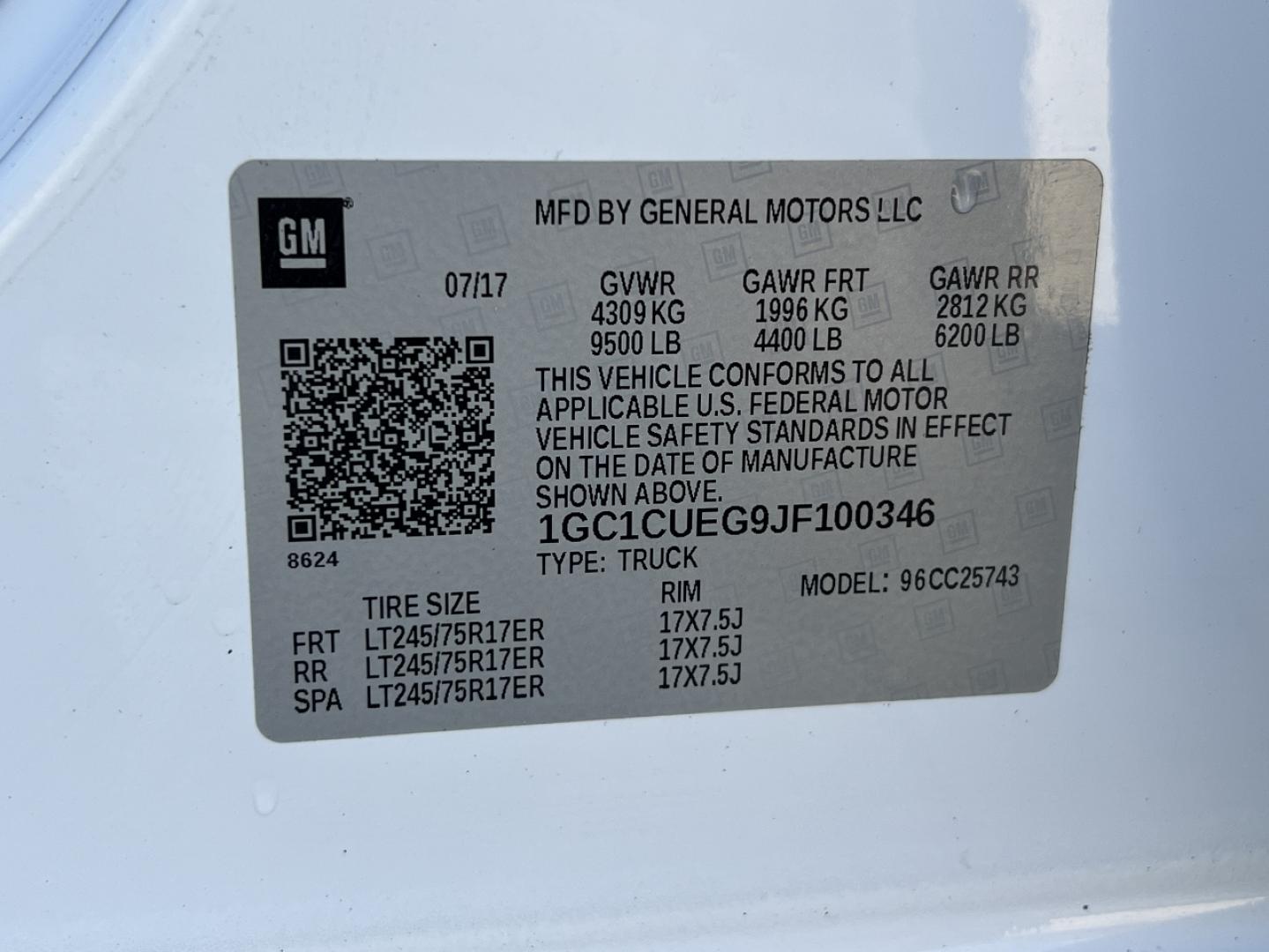 2018 WHITE /Gray Cloth Chevrolet Silverado 2500HD Work Truck Crew Cab 2WD (1GC1CUEG9JF) with an 6.0L V8 engine, Automatic transmission, located at 2990 Old Orchard Rd., Jackson, MO, 63755, 37.354214, -89.612106 - 2018 Chevrolet Silverado 2500HD 1-Owner 268xxx miles Rear Wheel Drive 6.0L V8 Automatic Cruise Power Windows/Locks/Mirrors We have financing available and we accept trades! Fill out a credit application on our website or come by today! If you have any questions, give us a call at (573) 204- - Photo#43