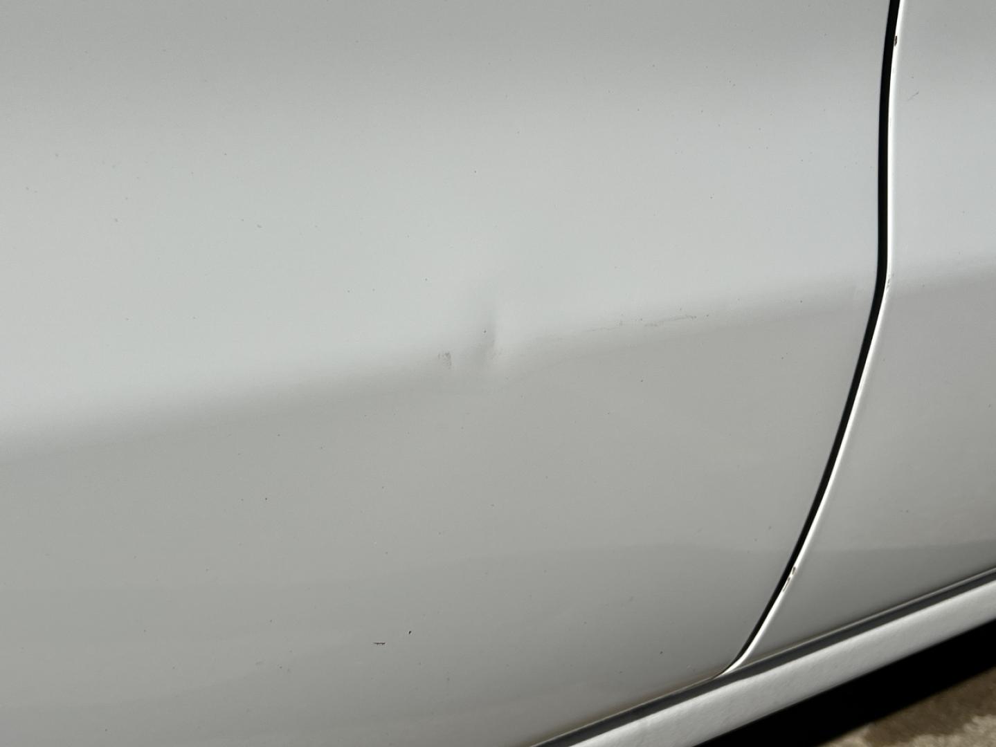 2018 WHITE /Gray Cloth Chevrolet Silverado 2500HD Work Truck Crew Cab 2WD (1GC1CUEG9JF) with an 6.0L V8 engine, Automatic transmission, located at 2990 Old Orchard Rd., Jackson, MO, 63755, 37.354214, -89.612106 - 2018 Chevrolet Silverado 2500HD 1-Owner 268xxx miles Rear Wheel Drive 6.0L V8 Automatic Cruise Power Windows/Locks/Mirrors We have financing available and we accept trades! Fill out a credit application on our website or come by today! If you have any questions, give us a call at (573) 204- - Photo#27