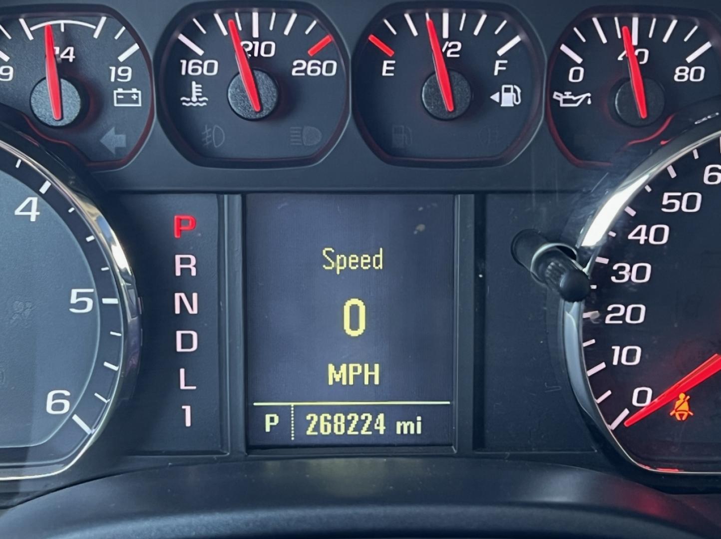 2018 WHITE /Gray Cloth Chevrolet Silverado 2500HD Work Truck Crew Cab 2WD (1GC1CUEG9JF) with an 6.0L V8 engine, Automatic transmission, located at 2990 Old Orchard Rd., Jackson, MO, 63755, 37.354214, -89.612106 - 2018 Chevrolet Silverado 2500HD 1-Owner 268xxx miles Rear Wheel Drive 6.0L V8 Automatic Cruise Power Windows/Locks/Mirrors We have financing available and we accept trades! Fill out a credit application on our website or come by today! If you have any questions, give us a call at (573) 204- - Photo#17