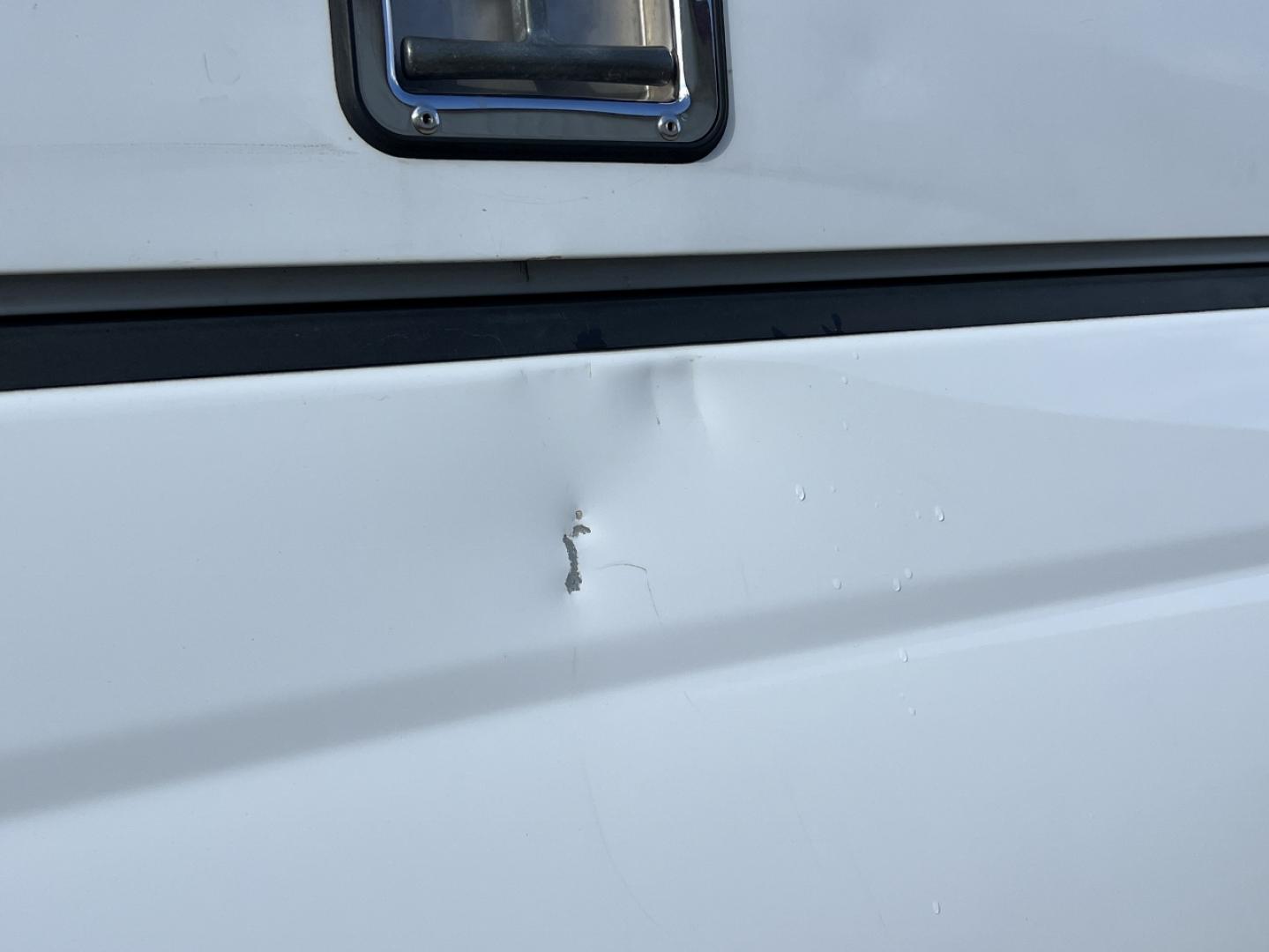 2018 WHITE /Gray Cloth Chevrolet Silverado 2500HD Work Truck Crew Cab 2WD (1GC1CUEG9JF) with an 6.0L V8 engine, Automatic transmission, located at 2990 Old Orchard Rd., Jackson, MO, 63755, 37.354214, -89.612106 - 2018 Chevrolet Silverado 2500HD 1-Owner 268xxx miles Rear Wheel Drive 6.0L V8 Automatic Cruise Power Windows/Locks/Mirrors We have financing available and we accept trades! Fill out a credit application on our website or come by today! If you have any questions, give us a call at (573) 204- - Photo#37