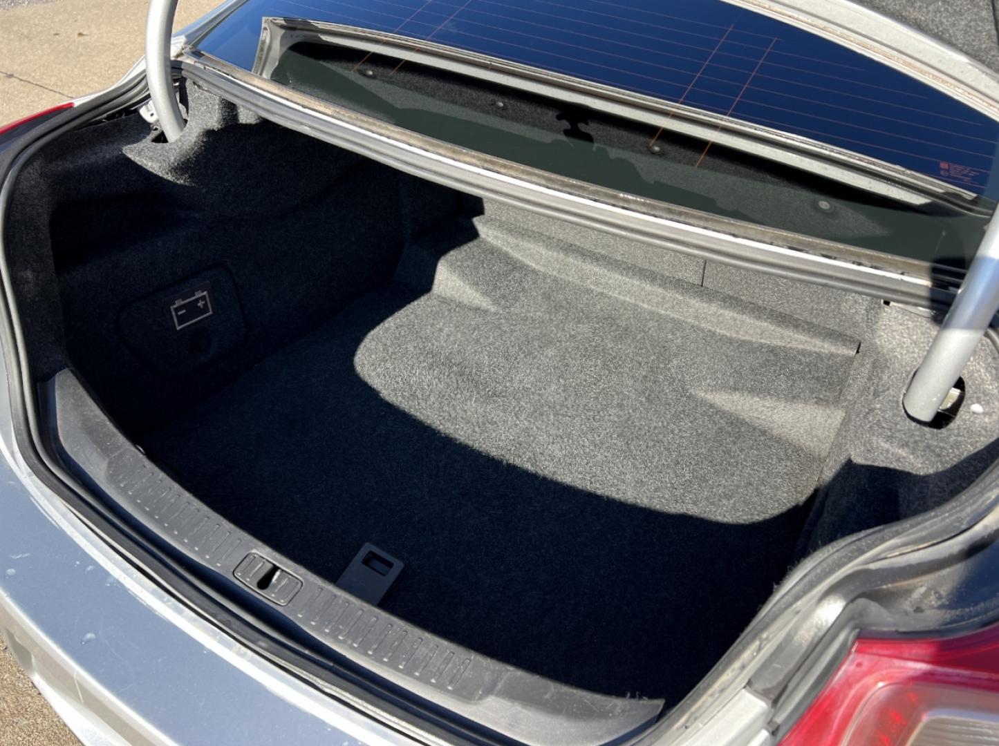 2016 SILVER /Black Leather Chevrolet Malibu Limited LTZ (1G11E5SA7GF) with an 2.5L 4 Cyl. engine, Automatic transmission, located at 2990 Old Orchard Rd., Jackson, MO, 63755, 37.354214, -89.612106 - 2016 Chevrolet Malibu Limited LTZ 114xxx miles Front Wheel Drive 2.5L 4 Cyl. Automatic Leather Power/Heated Seats Bluetooth Remote Start Cruise Power Windows/Locks/Mirrors We have financing available and we accept trades! Fill out a credit application on our website or come by today! If - Photo#19