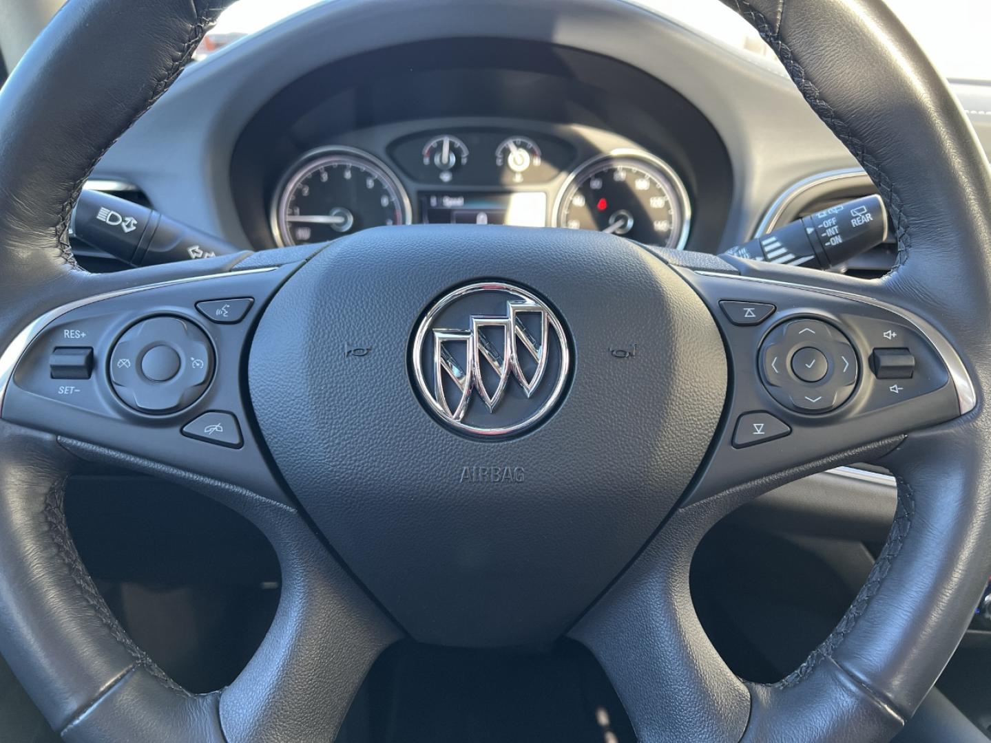 2019 WHITE /Gray Leather Buick Enclave Essence FWD (5GAERBKW8KJ) with an 3.6L V6 engine, Automatic transmission, located at 2990 Old Orchard Rd., Jackson, MO, 63755, 37.354214, -89.612106 - 2019 Buick Enclave Essence 1-Owner Only 59xxx miles Front Wheel Drive 3.6L V6 Automatic Leather 3rd Row Backup Camera Power/Heated Seats Sunroof Bluetooth Remote Start Cruise Power Windows/Locks/Mirrors We have financing available and we accept trades! Fill out a credit application on - Photo#25