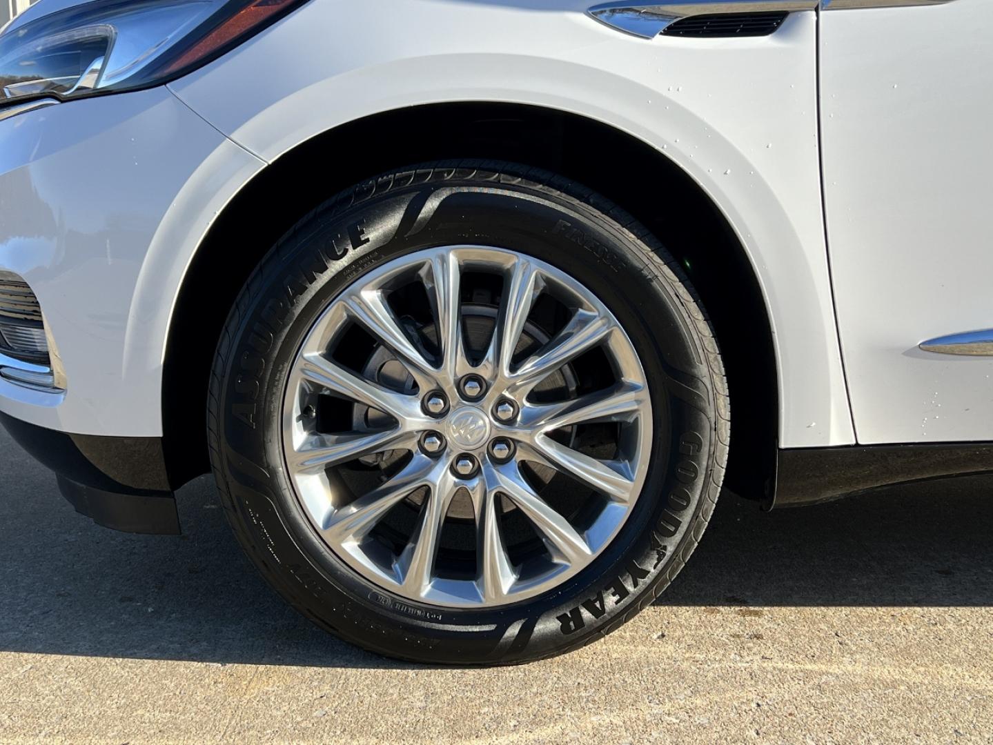 2019 WHITE /Gray Leather Buick Enclave Essence FWD (5GAERBKW8KJ) with an 3.6L V6 engine, Automatic transmission, located at 2990 Old Orchard Rd., Jackson, MO, 63755, 37.354214, -89.612106 - 2019 Buick Enclave Essence 1-Owner Only 59xxx miles Front Wheel Drive 3.6L V6 Automatic Leather 3rd Row Backup Camera Power/Heated Seats Sunroof Bluetooth Remote Start Cruise Power Windows/Locks/Mirrors We have financing available and we accept trades! Fill out a credit application on - Photo#40