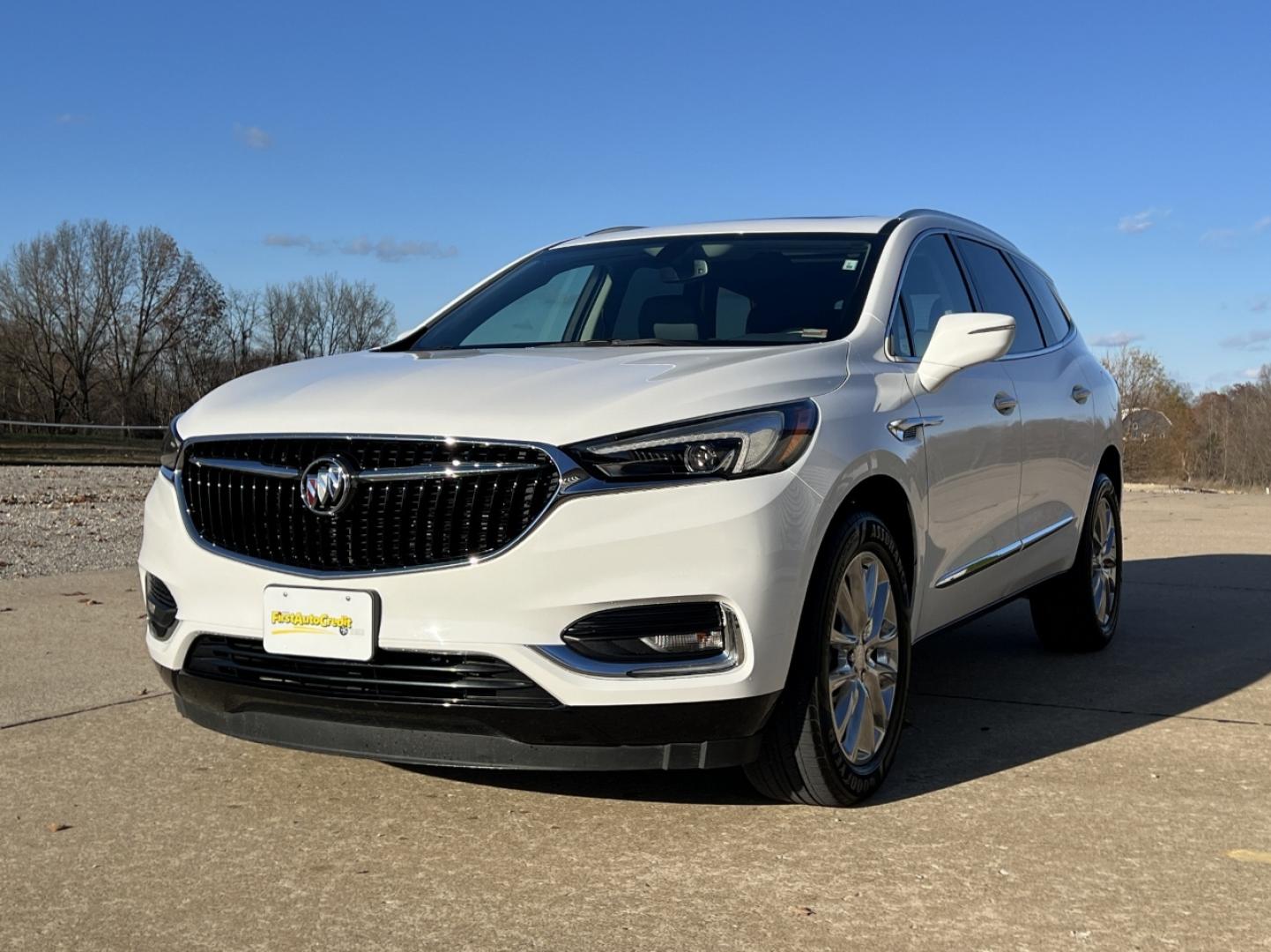 2019 WHITE /Gray Leather Buick Enclave Essence FWD (5GAERBKW8KJ) with an 3.6L V6 engine, Automatic transmission, located at 2990 Old Orchard Rd., Jackson, MO, 63755, 37.354214, -89.612106 - 2019 Buick Enclave Essence 1-Owner Only 59xxx miles Front Wheel Drive 3.6L V6 Automatic Leather 3rd Row Backup Camera Power/Heated Seats Sunroof Bluetooth Remote Start Cruise Power Windows/Locks/Mirrors We have financing available and we accept trades! Fill out a credit application on - Photo#7