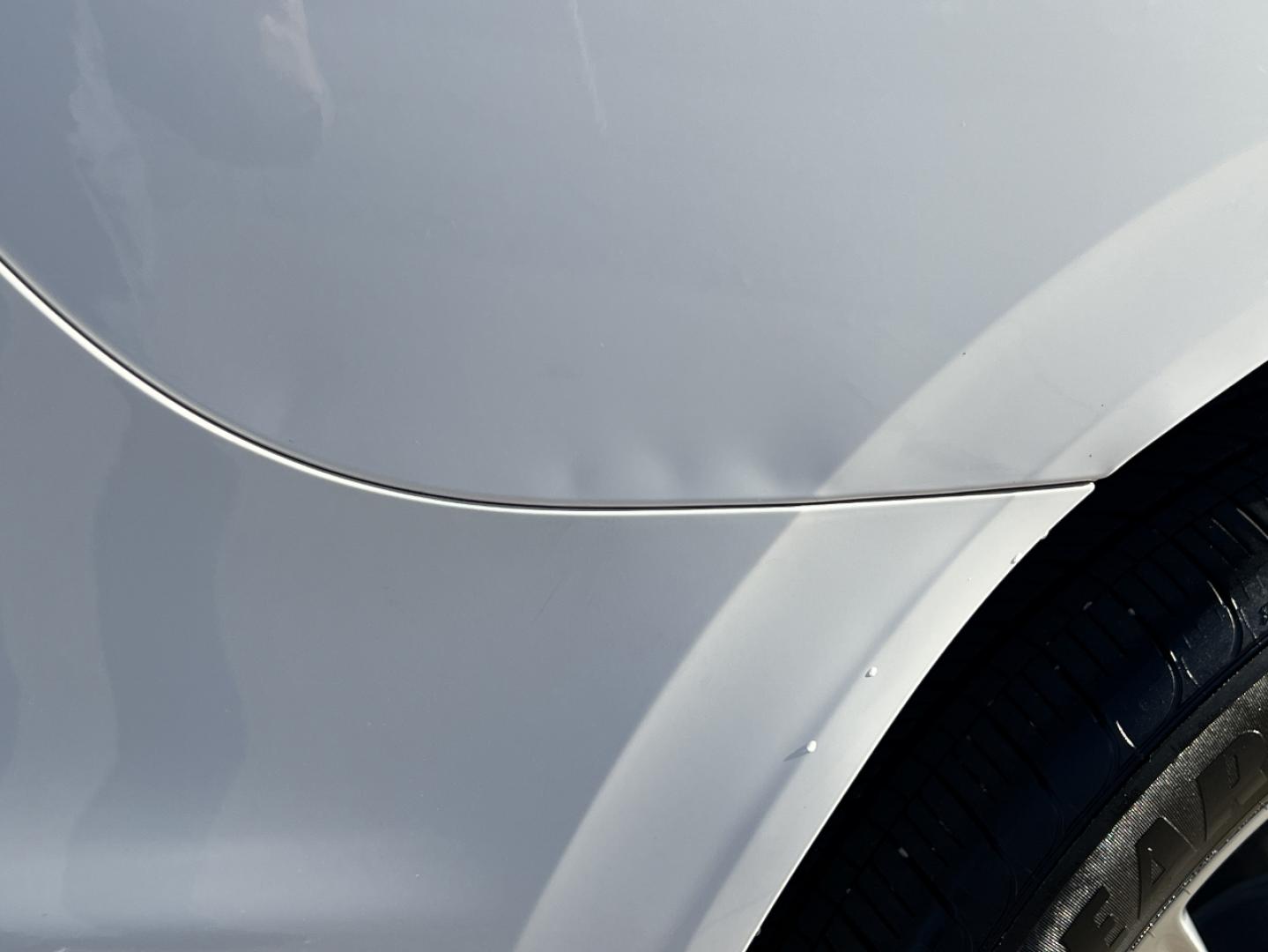 2019 WHITE /Gray Leather Buick Enclave Essence FWD (5GAERBKW8KJ) with an 3.6L V6 engine, Automatic transmission, located at 2990 Old Orchard Rd., Jackson, MO, 63755, 37.354214, -89.612106 - 2019 Buick Enclave Essence 1-Owner Only 59xxx miles Front Wheel Drive 3.6L V6 Automatic Leather 3rd Row Backup Camera Power/Heated Seats Sunroof Bluetooth Remote Start Cruise Power Windows/Locks/Mirrors We have financing available and we accept trades! Fill out a credit application on - Photo#45