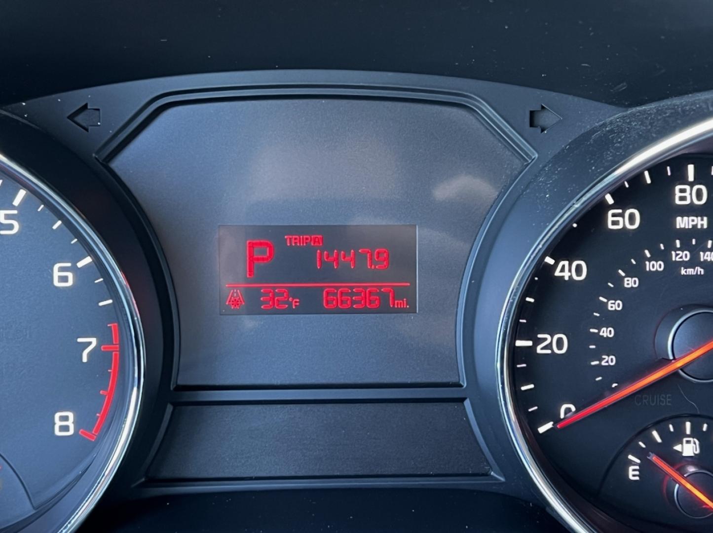 2017 WHITE /Tan Cloth Kia Sedona LX (KNDMB5C19H6) with an 3.3L V6 engine, Automatic transmission, located at 2990 Old Orchard Rd., Jackson, MO, 63755, 37.354214, -89.612106 - 2017 Kia Sedona LX Only 66xxx miles Front Wheel Drive 3.3L V6 Automatic 3rd Row Backup Camera Power Driver Seat Power Sliding Doors Bluetooth Cruise Power Windows/Locks/Mirrors We have financing available and we accept trades! Fill out a credit application on our website or come by today - Photo#20