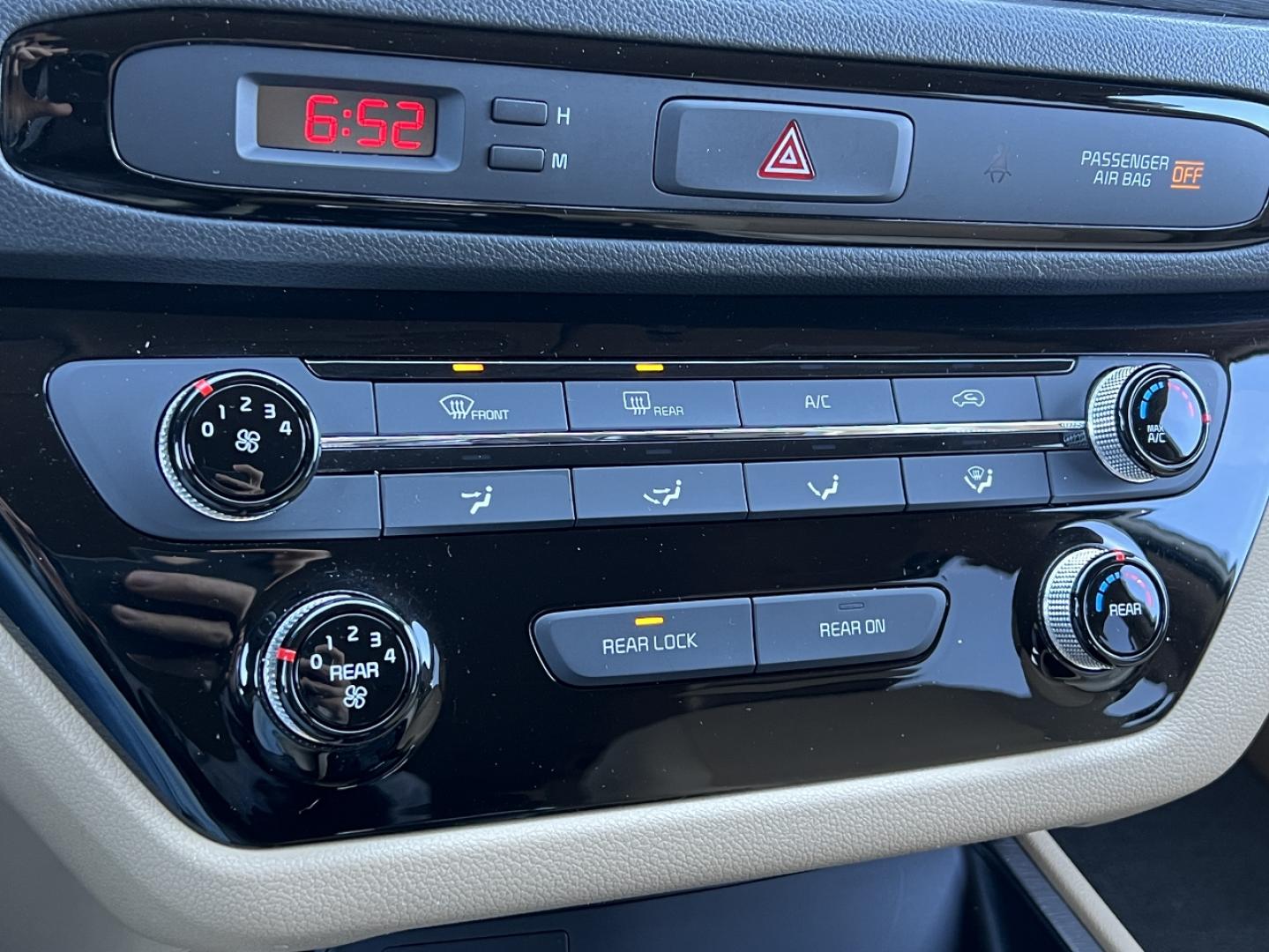 2017 WHITE /Tan Cloth Kia Sedona LX (KNDMB5C19H6) with an 3.3L V6 engine, Automatic transmission, located at 2990 Old Orchard Rd., Jackson, MO, 63755, 37.354214, -89.612106 - 2017 Kia Sedona LX Only 66xxx miles Front Wheel Drive 3.3L V6 Automatic 3rd Row Backup Camera Power Driver Seat Power Sliding Doors Bluetooth Cruise Power Windows/Locks/Mirrors We have financing available and we accept trades! Fill out a credit application on our website or come by today - Photo#25