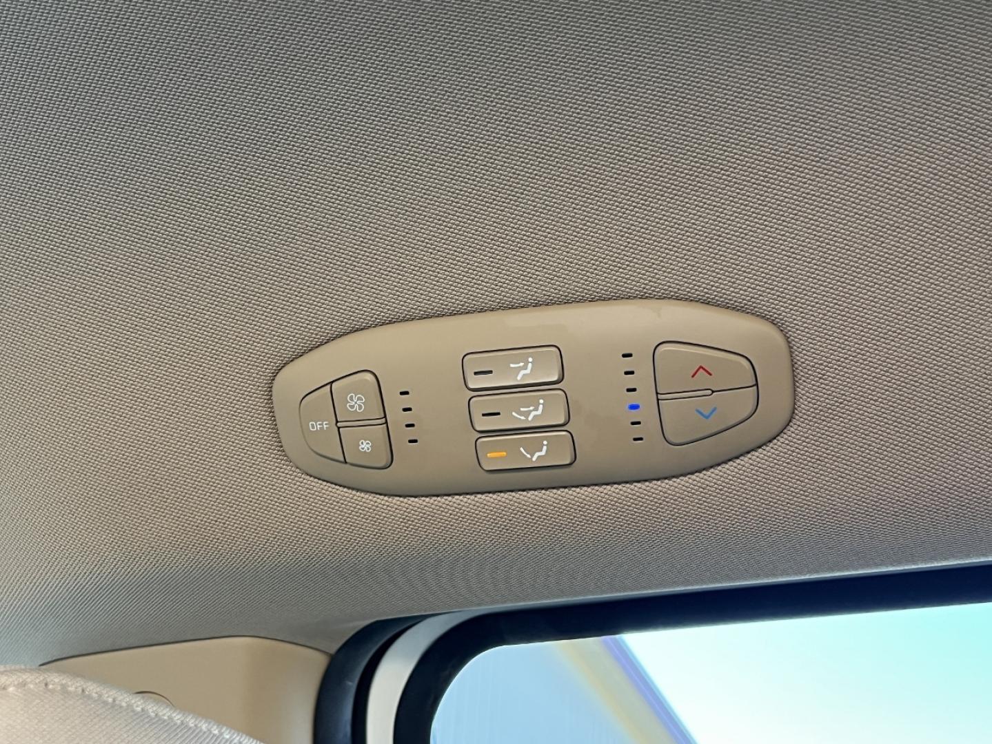 2017 WHITE /Tan Cloth Kia Sedona LX (KNDMB5C19H6) with an 3.3L V6 engine, Automatic transmission, located at 2990 Old Orchard Rd., Jackson, MO, 63755, 37.354214, -89.612106 - 2017 Kia Sedona LX Only 66xxx miles Front Wheel Drive 3.3L V6 Automatic 3rd Row Backup Camera Power Driver Seat Power Sliding Doors Bluetooth Cruise Power Windows/Locks/Mirrors We have financing available and we accept trades! Fill out a credit application on our website or come by today - Photo#30