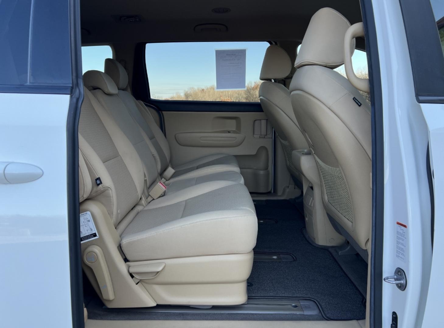 2017 WHITE /Tan Cloth Kia Sedona LX (KNDMB5C19H6) with an 3.3L V6 engine, Automatic transmission, located at 2990 Old Orchard Rd., Jackson, MO, 63755, 37.354214, -89.612106 - 2017 Kia Sedona LX Only 66xxx miles Front Wheel Drive 3.3L V6 Automatic 3rd Row Backup Camera Power Driver Seat Power Sliding Doors Bluetooth Cruise Power Windows/Locks/Mirrors We have financing available and we accept trades! Fill out a credit application on our website or come by today - Photo#16