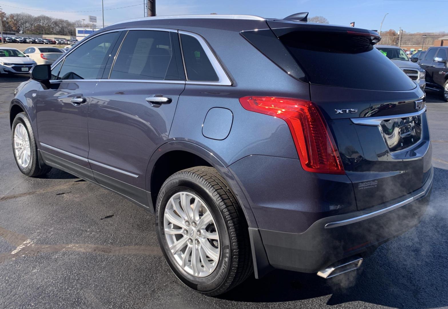 2019 GRAY /Tan Cadillac XT5 Base (1GYKNARS2KZ) with an 3.6L V6 DOHC 24V engine, 8A transmission, located at 506 S. Kingshighway, Cape Girardeau, MO, 63703, (573) 235-5000, 37.294991, -89.553635 - 2019 Cadillac XT5 34,xxx miles FWD 3.6L V6 Automatic Remote Start Air Conditioning Power Windows Power Locks Power Steering Tilt Wheel Satellite Keyless Entry All Wheel ABS We have financing available and we accept trades! Fill out a credit application on our website or come by today! - Photo#4