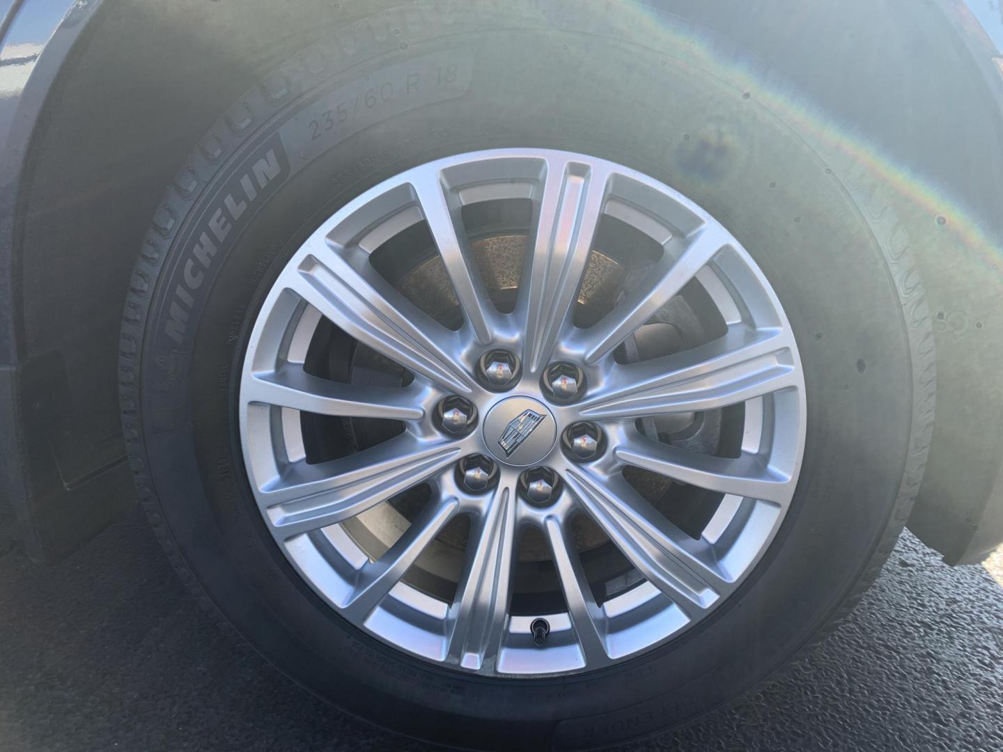 2019 GRAY /Tan Cadillac XT5 Base (1GYKNARS2KZ) with an 3.6L V6 DOHC 24V engine, 8A transmission, located at 506 S. Kingshighway, Cape Girardeau, MO, 63703, (573) 235-5000, 37.294991, -89.553635 - 2019 Cadillac XT5 34,xxx miles FWD 3.6L V6 Automatic Remote Start Air Conditioning Power Windows Power Locks Power Steering Tilt Wheel Satellite Keyless Entry All Wheel ABS We have financing available and we accept trades! Fill out a credit application on our website or come by today! - Photo#31