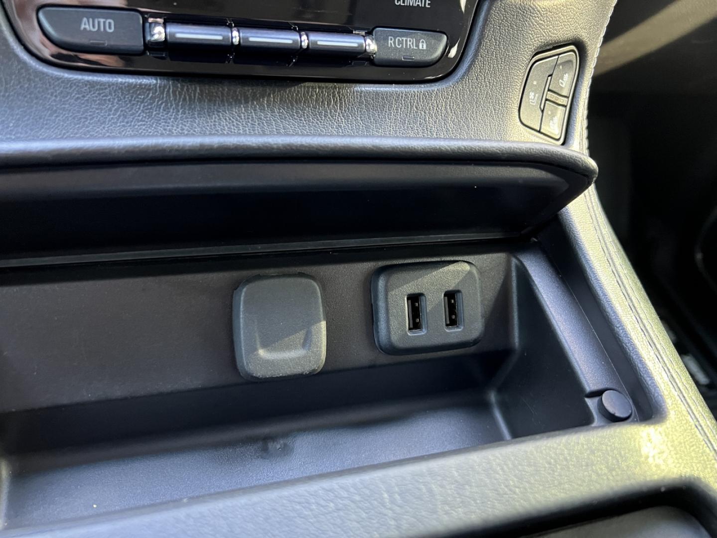 2018 SILVER /Black Leather GMC Yukon Denali 4WD (1GKS2CKJ8JR) with an 6.2L V8 engine, Automatic transmission, located at 2990 Old Orchard Rd., Jackson, MO, 63755, 37.354214, -89.612106 - 2018 GMC Yukon Denali 138xxx miles 4 Wheel Drive 6.2L V8 Automatic Leather 3rd Row Navigation Backup Camera Power/Heated/Cooled Seats Heated Rear Seats Heated Steering Wheel Bluetooth Remote Start Heads Up Display Cruise Power Windows/Locks/Mirrors We have financing available and we - Photo#33