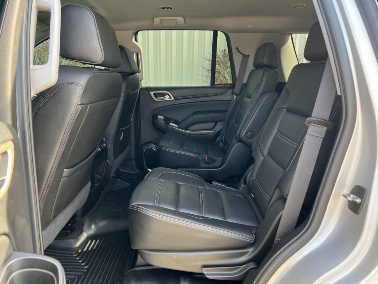 2018 SILVER /Black Leather GMC Yukon Denali 4WD (1GKS2CKJ8JR) with an 6.2L V8 engine, Automatic transmission, located at 2990 Old Orchard Rd., Jackson, MO, 63755, 37.354214, -89.612106 - 2018 GMC Yukon Denali 138xxx miles 4 Wheel Drive 6.2L V8 Automatic Leather 3rd Row Navigation Backup Camera Power/Heated/Cooled Seats Heated Rear Seats Heated Steering Wheel Bluetooth Remote Start Heads Up Display Cruise Power Windows/Locks/Mirrors We have financing available and we - Photo#20